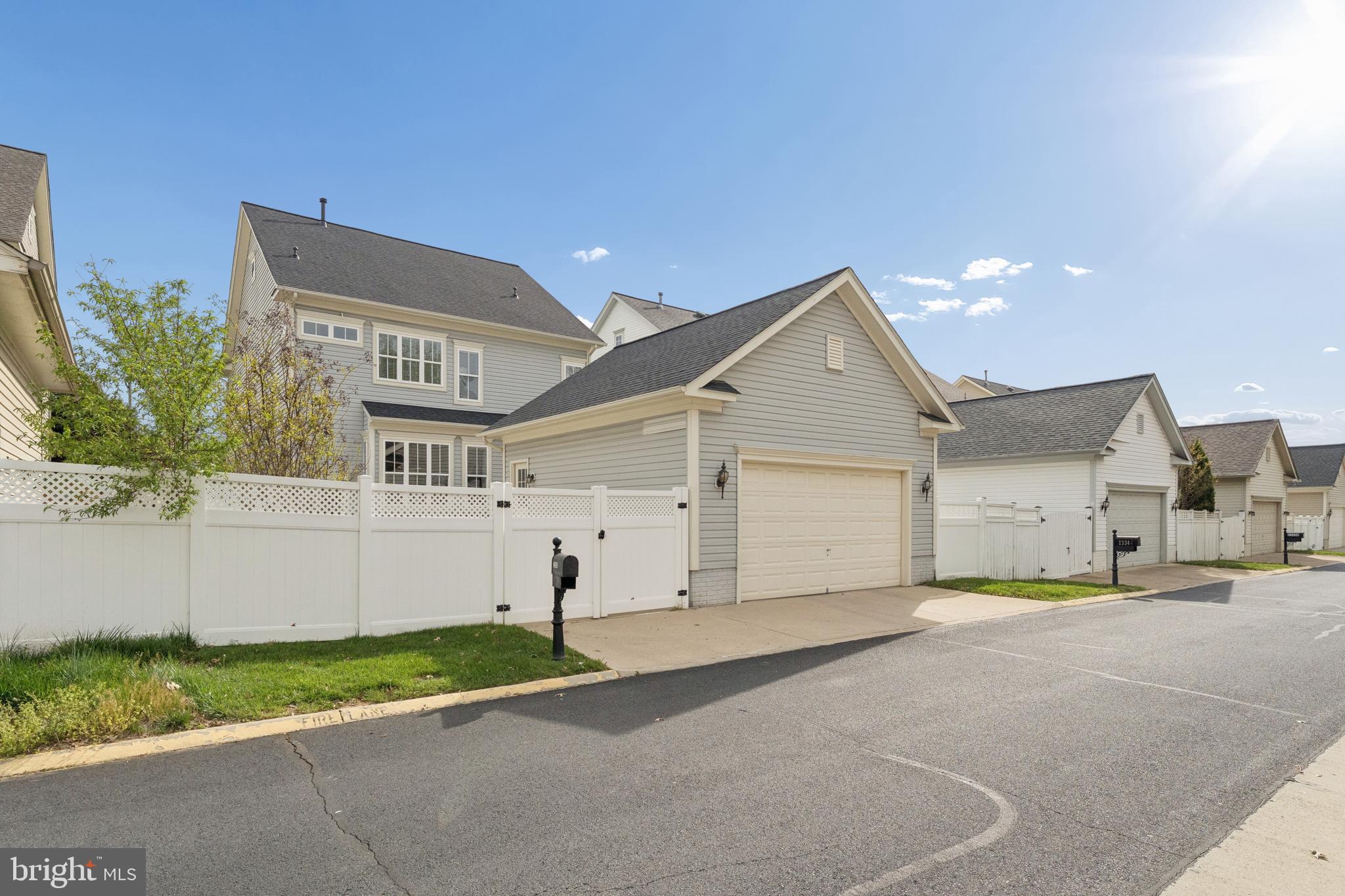 BRAMBLETON LANDBAY - Residential