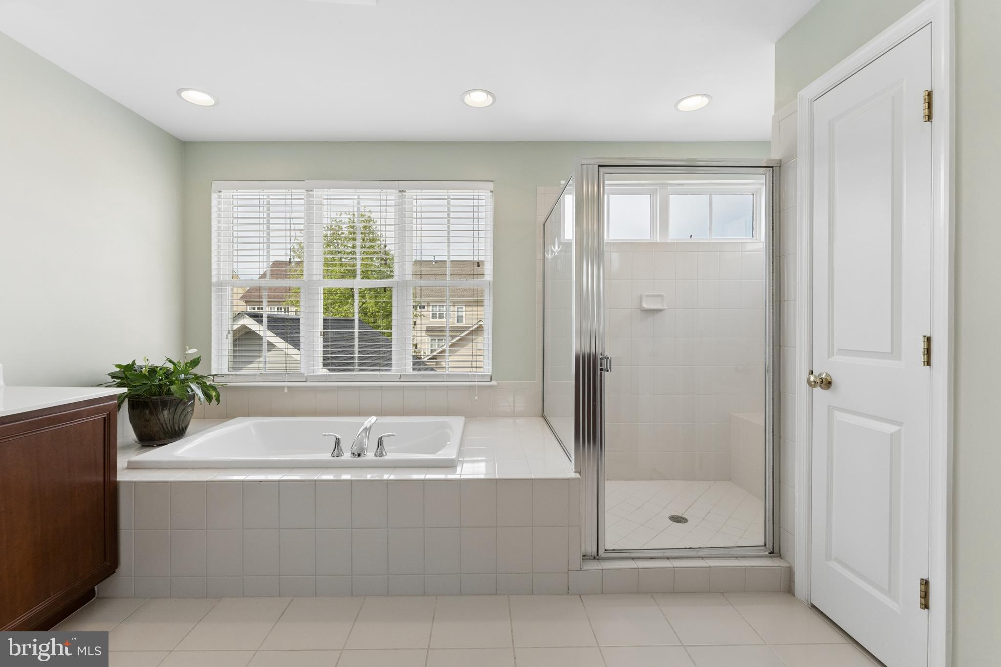 BRAMBLETON LANDBAY - Residential