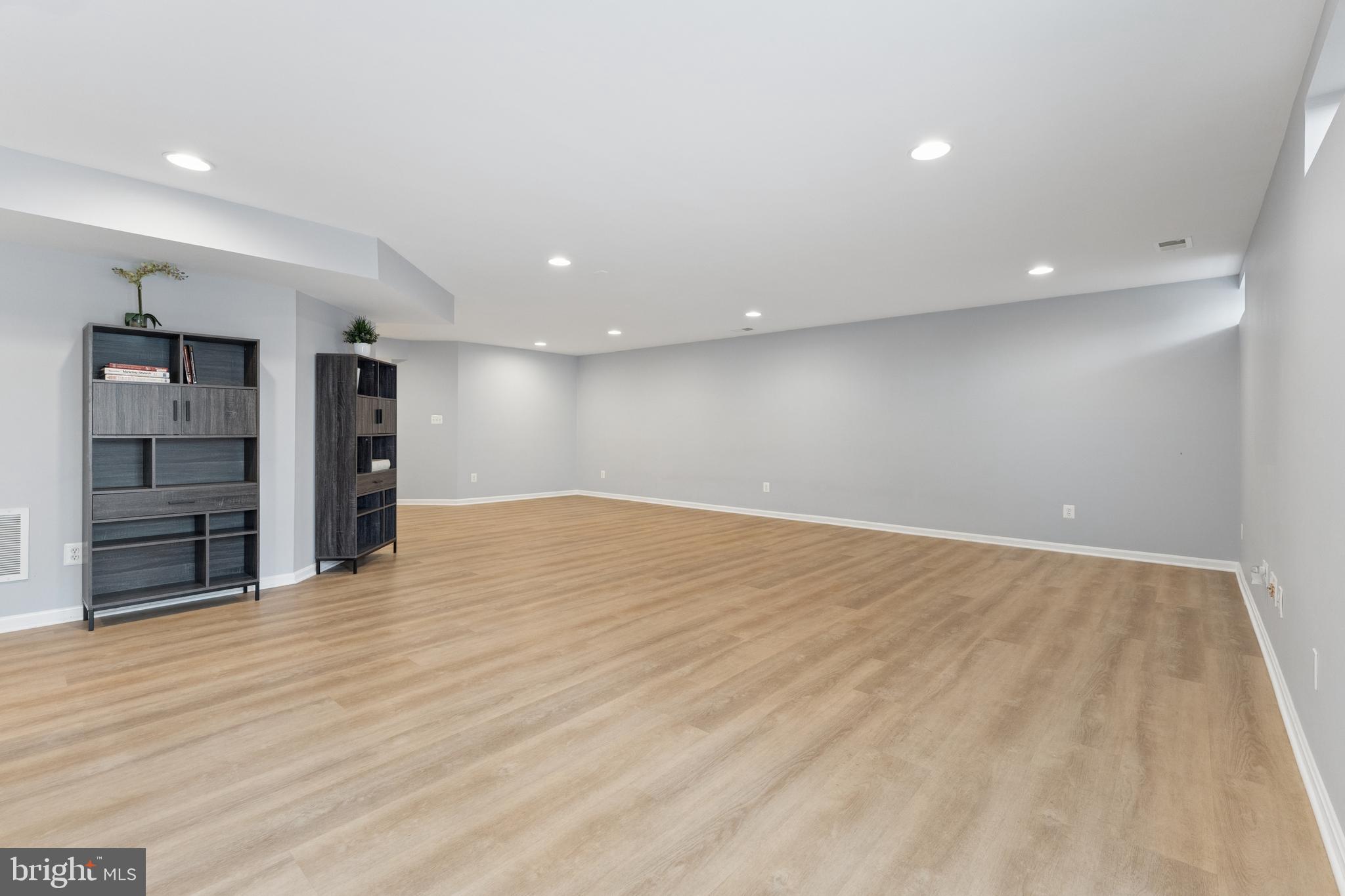 BRAMBLETON LANDBAY - Residential