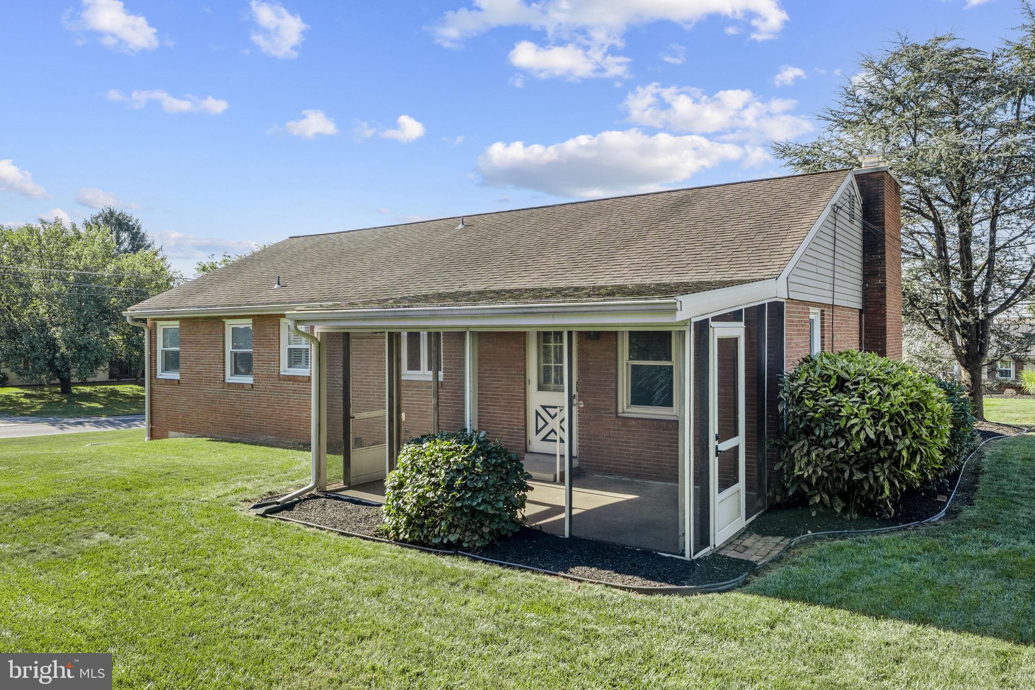 31 SPRINGCREST DRIVE