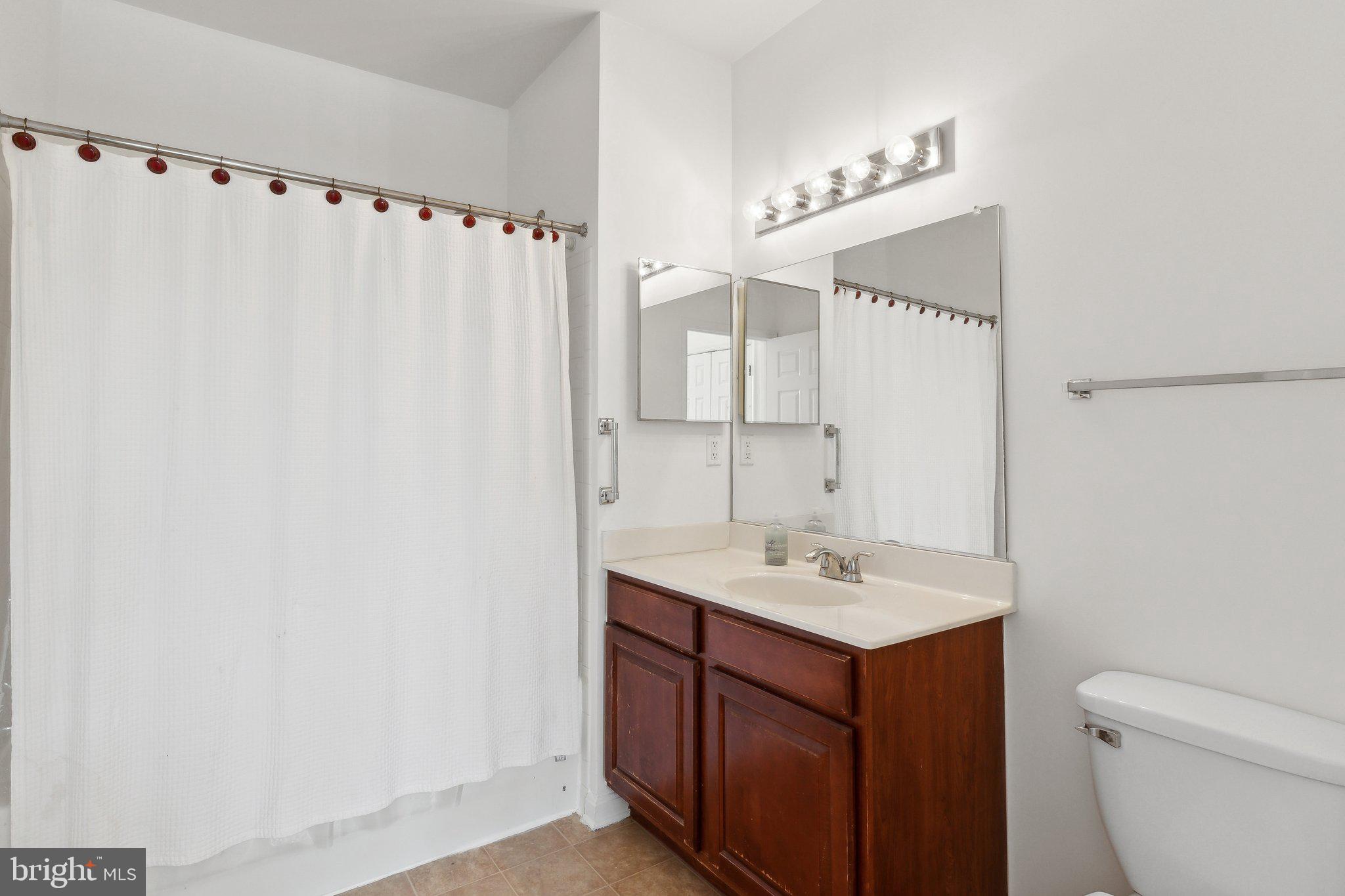 KINGS OVERLOOK - Residential