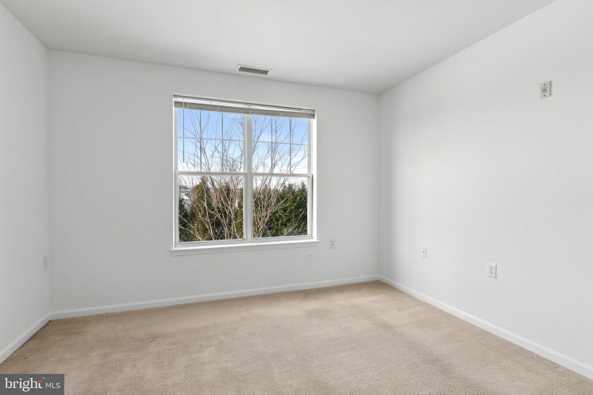 KINGS OVERLOOK - Residential