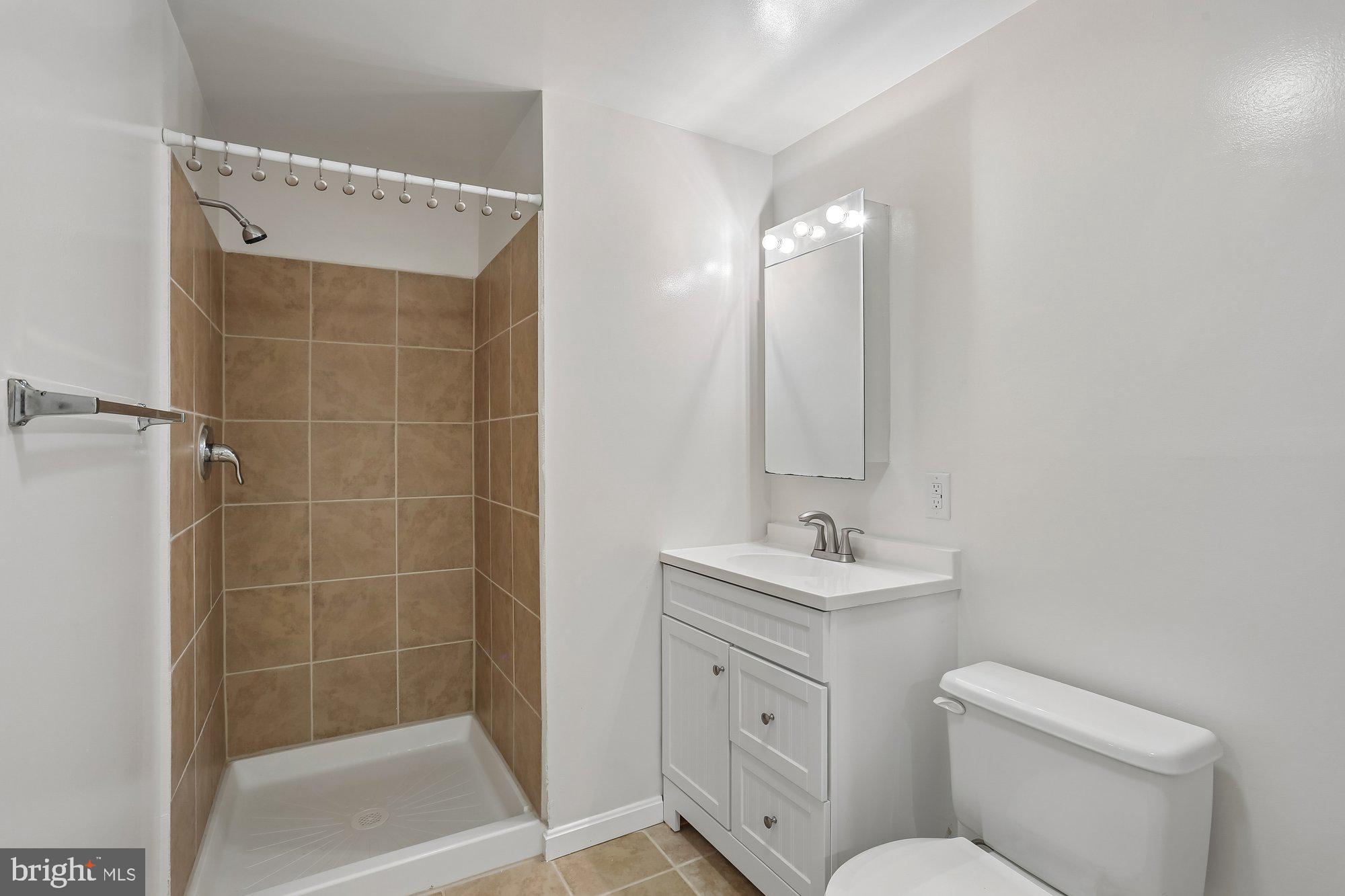 ORCHARD HILLS - Residential