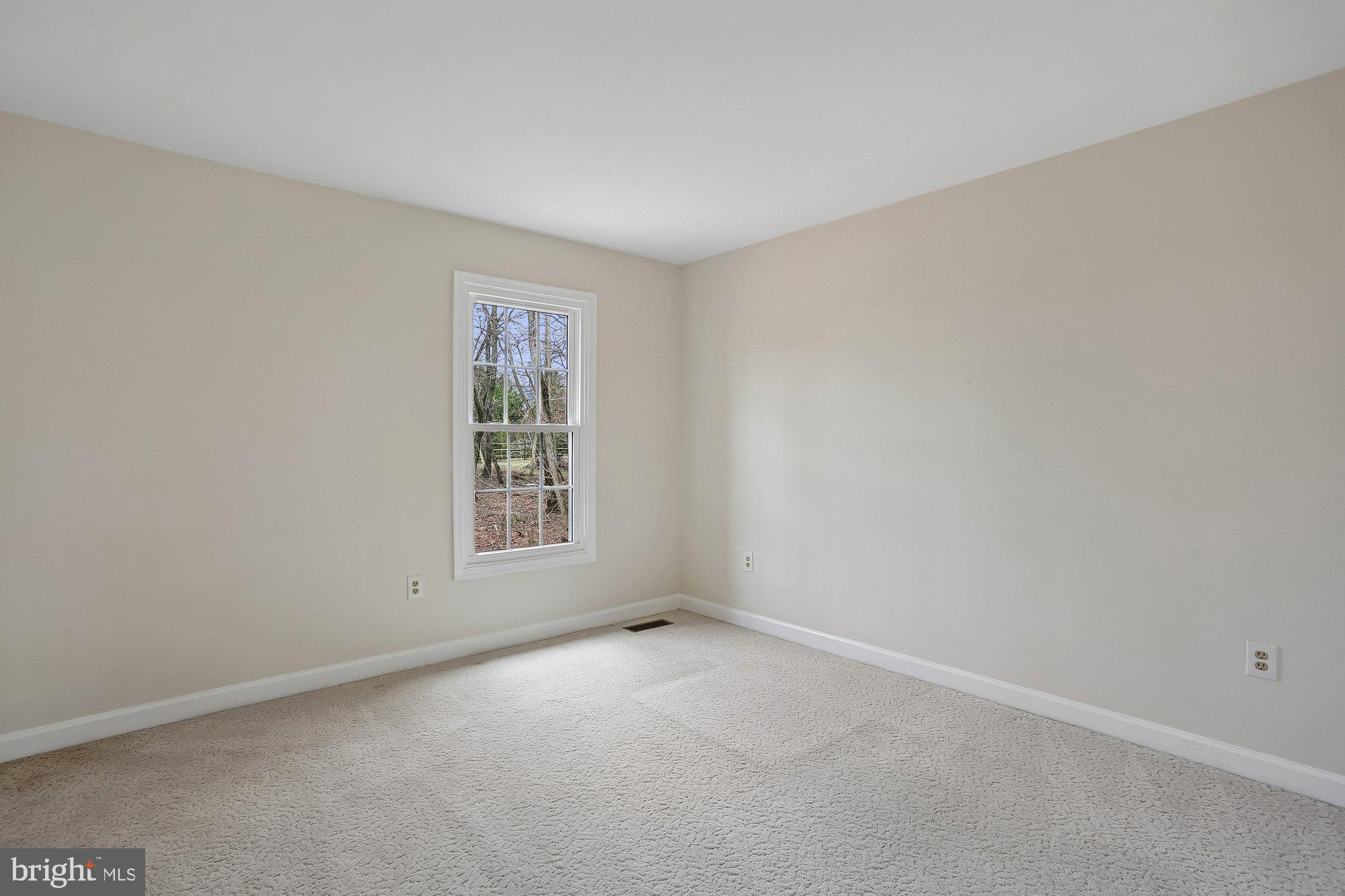 ORCHARD HILLS - Residential