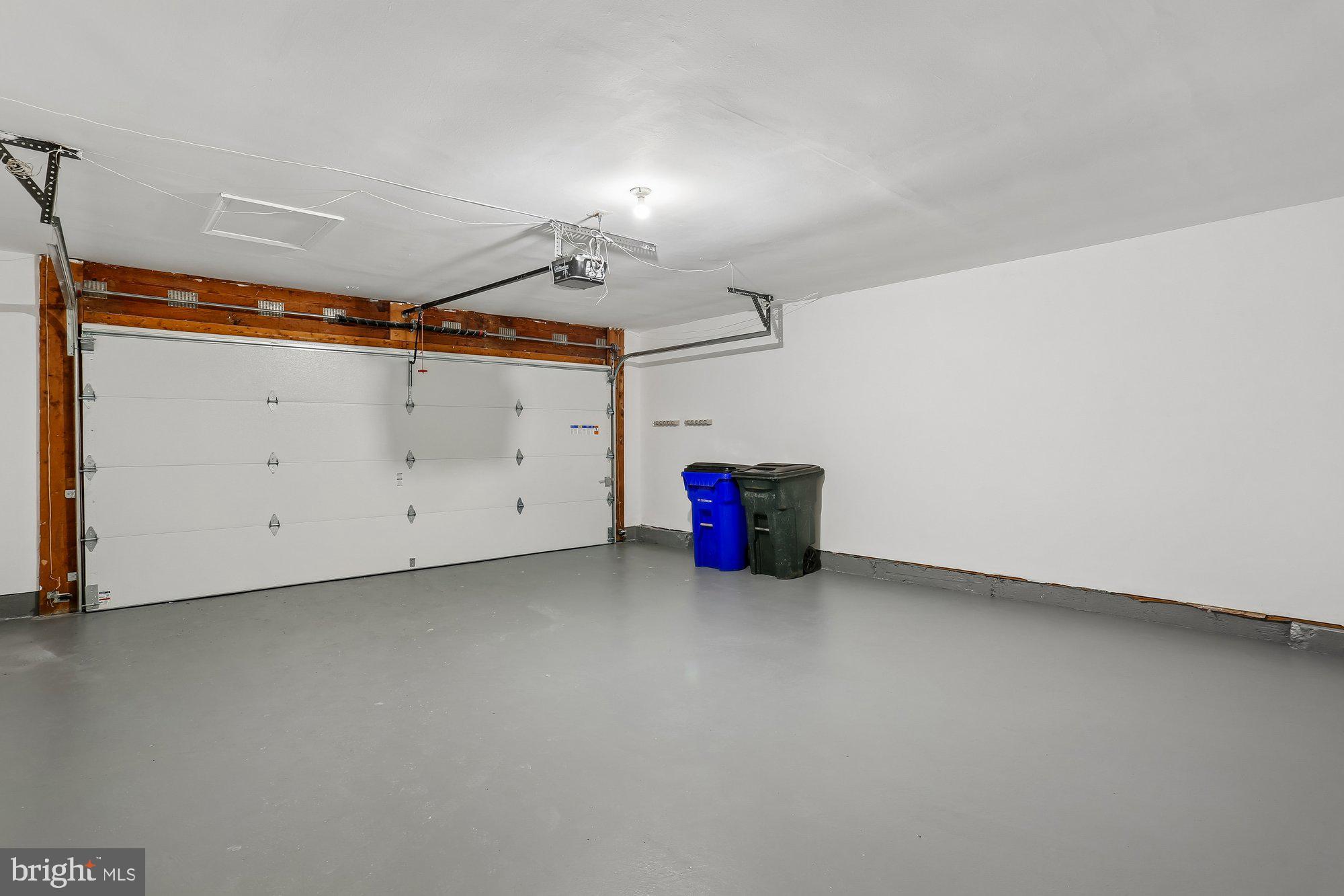 ORCHARD HILLS - Residential