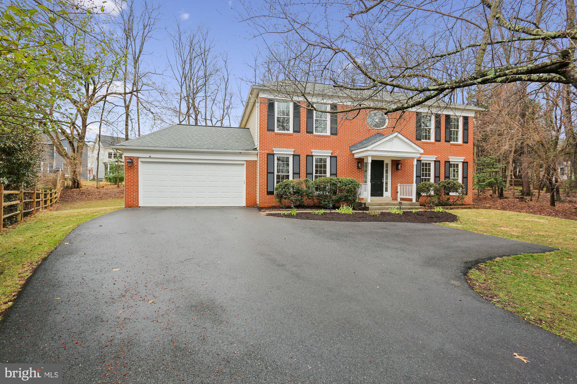 ORCHARD HILLS - Residential