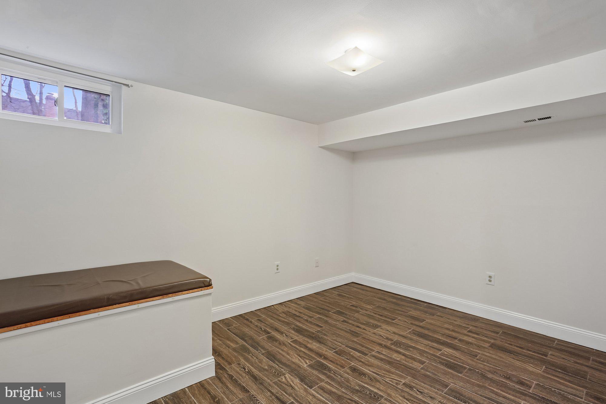 ORCHARD HILLS - Residential