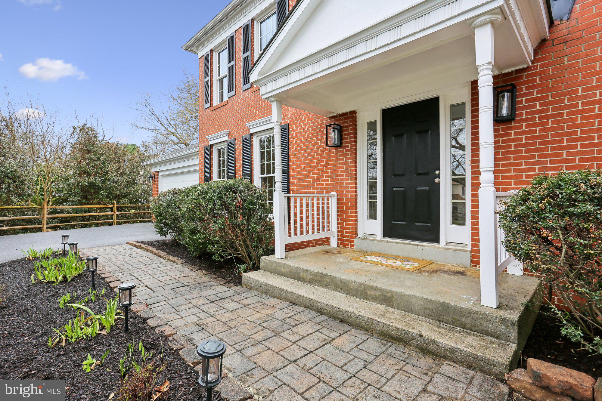 ORCHARD HILLS - Residential