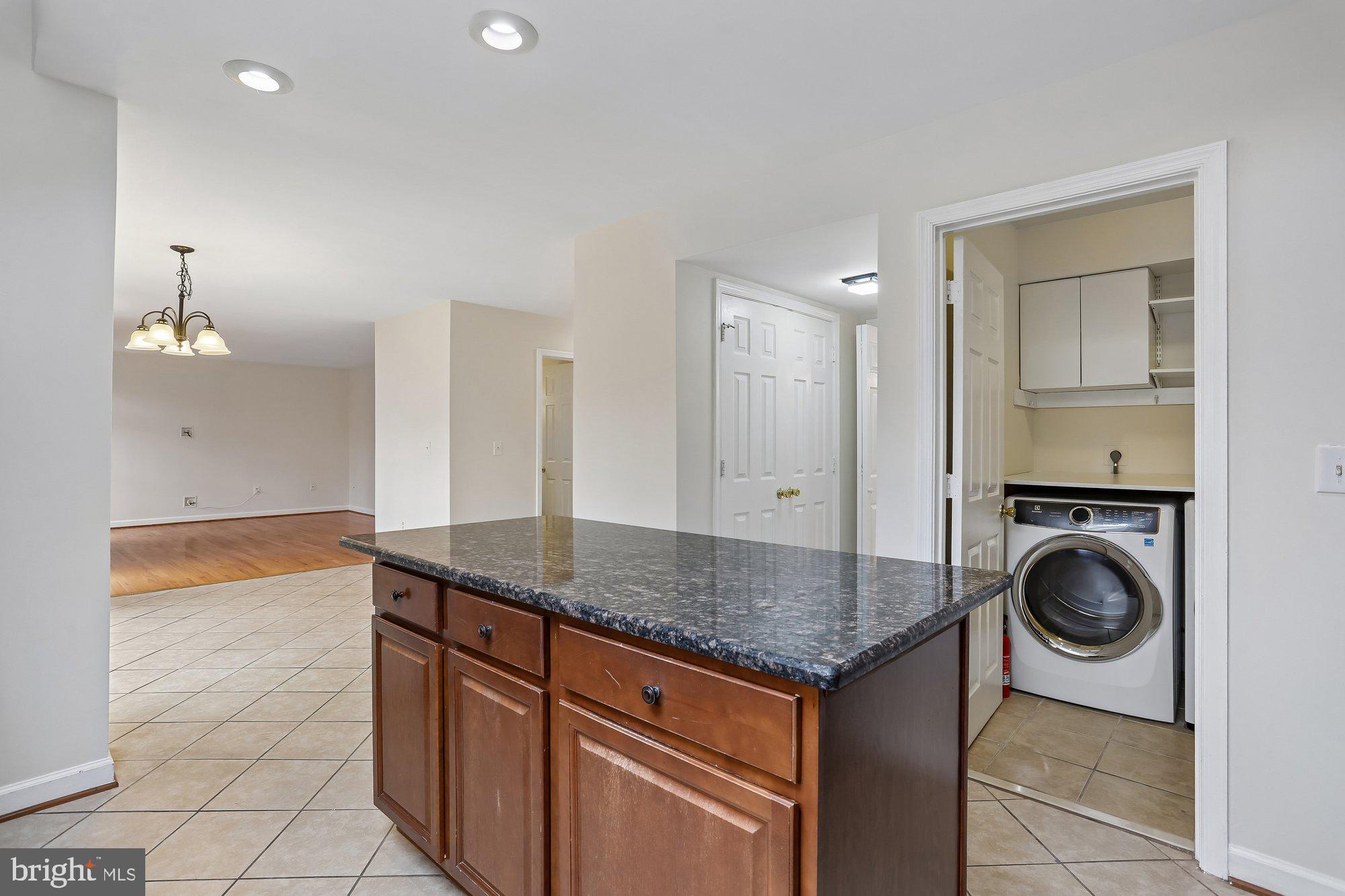 ORCHARD HILLS - Residential