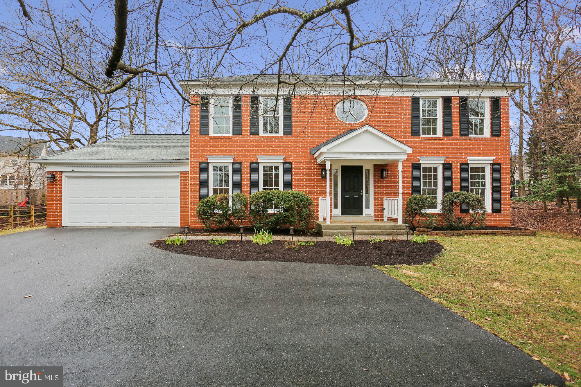 ORCHARD HILLS - Residential