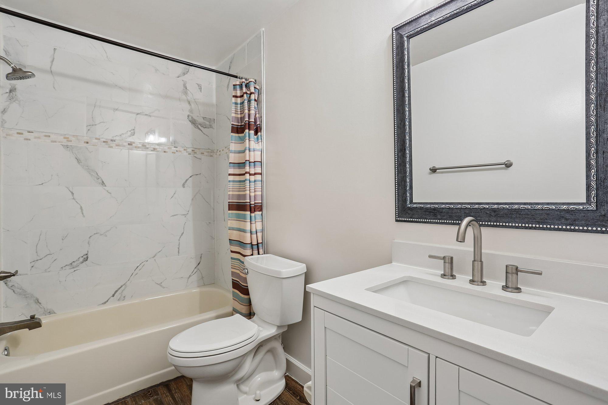 ORCHARD HILLS - Residential