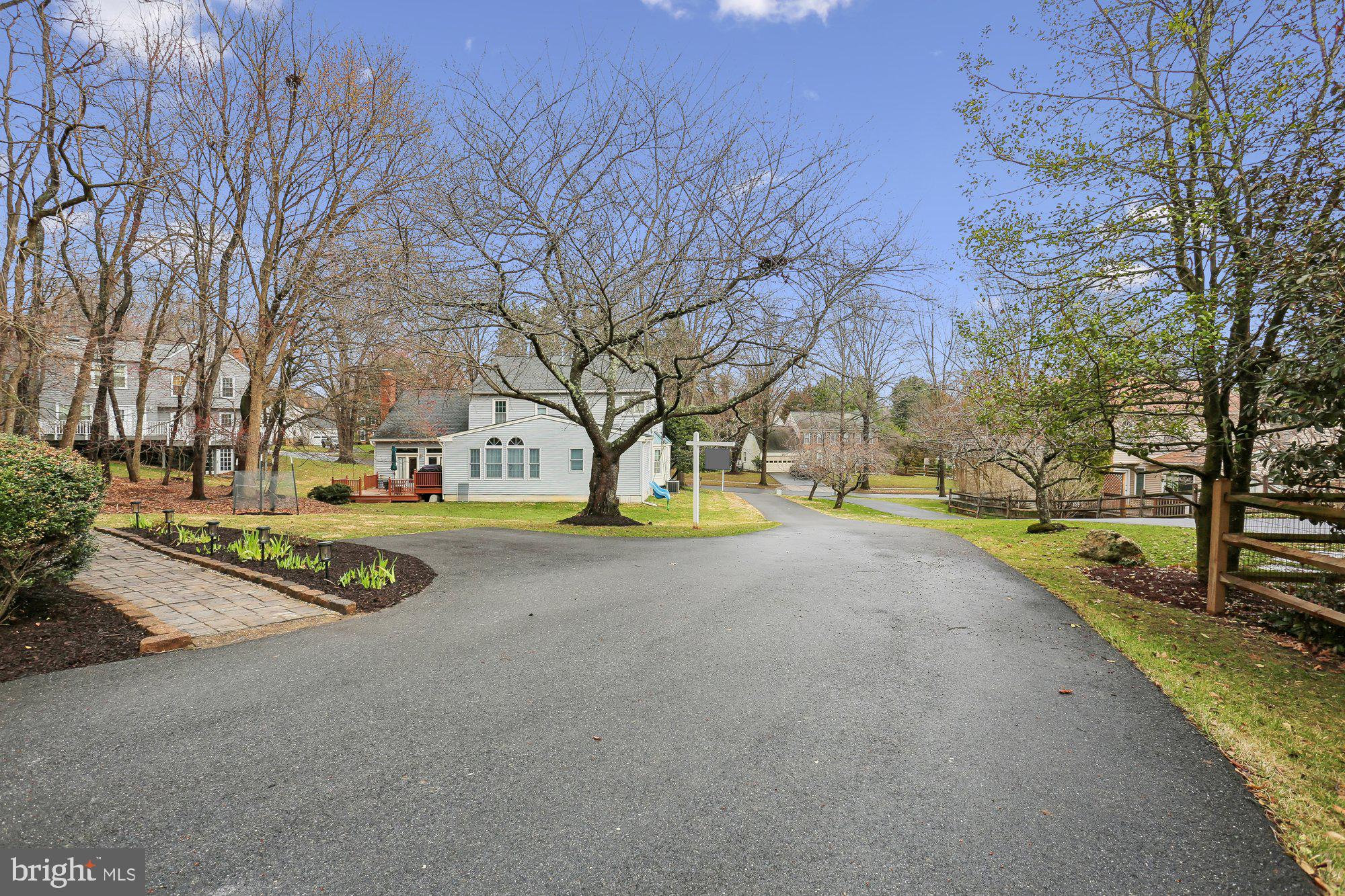 ORCHARD HILLS - Residential