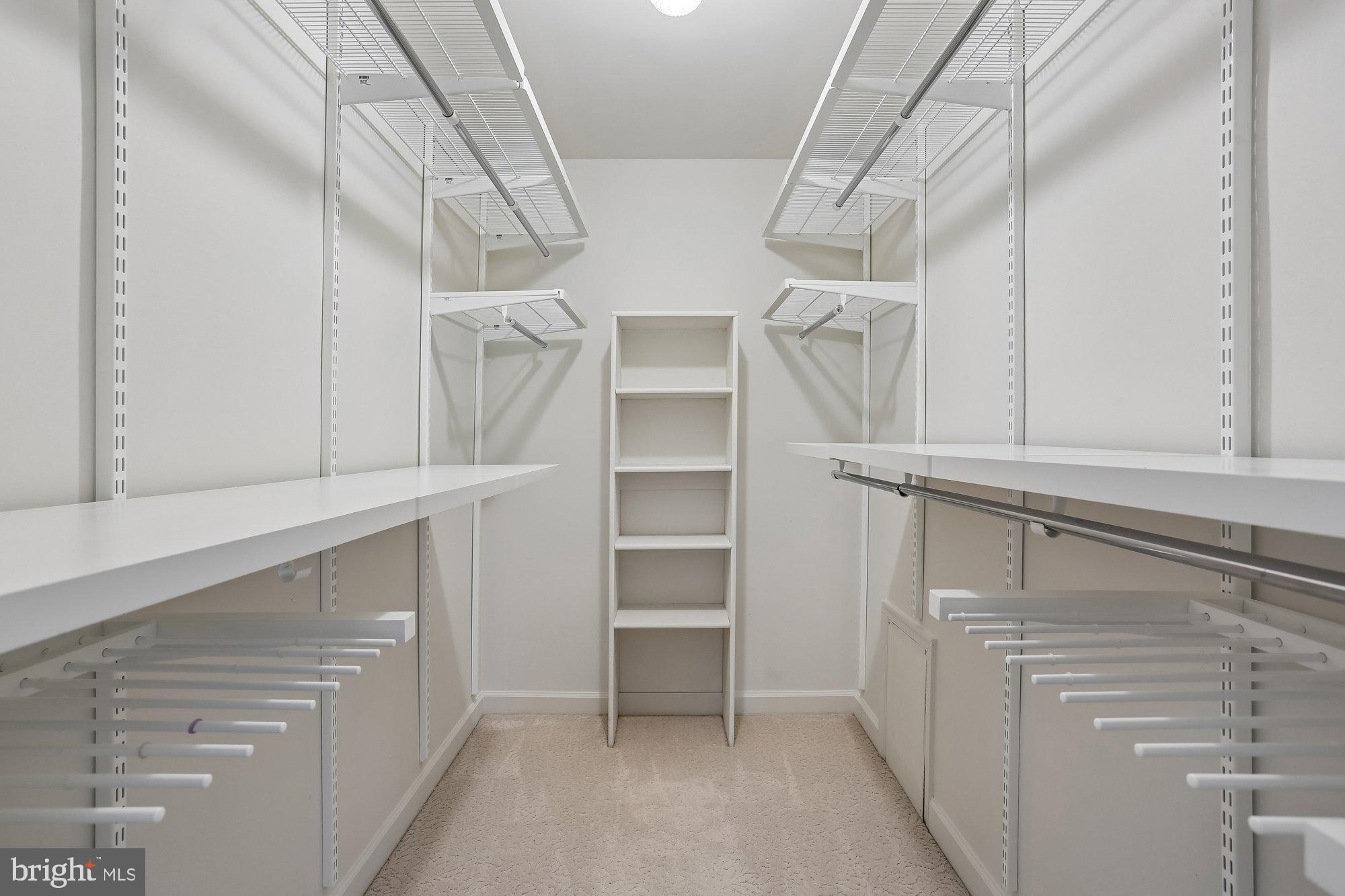 ORCHARD HILLS - Residential