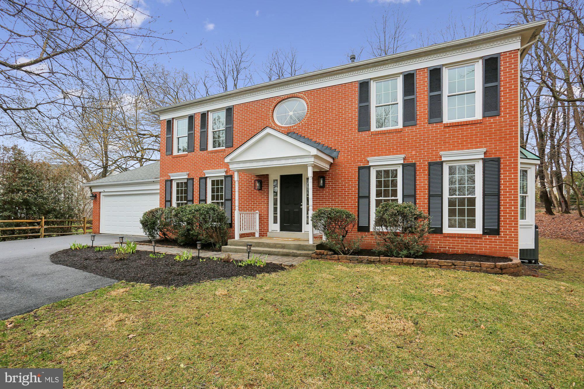 ORCHARD HILLS - Residential