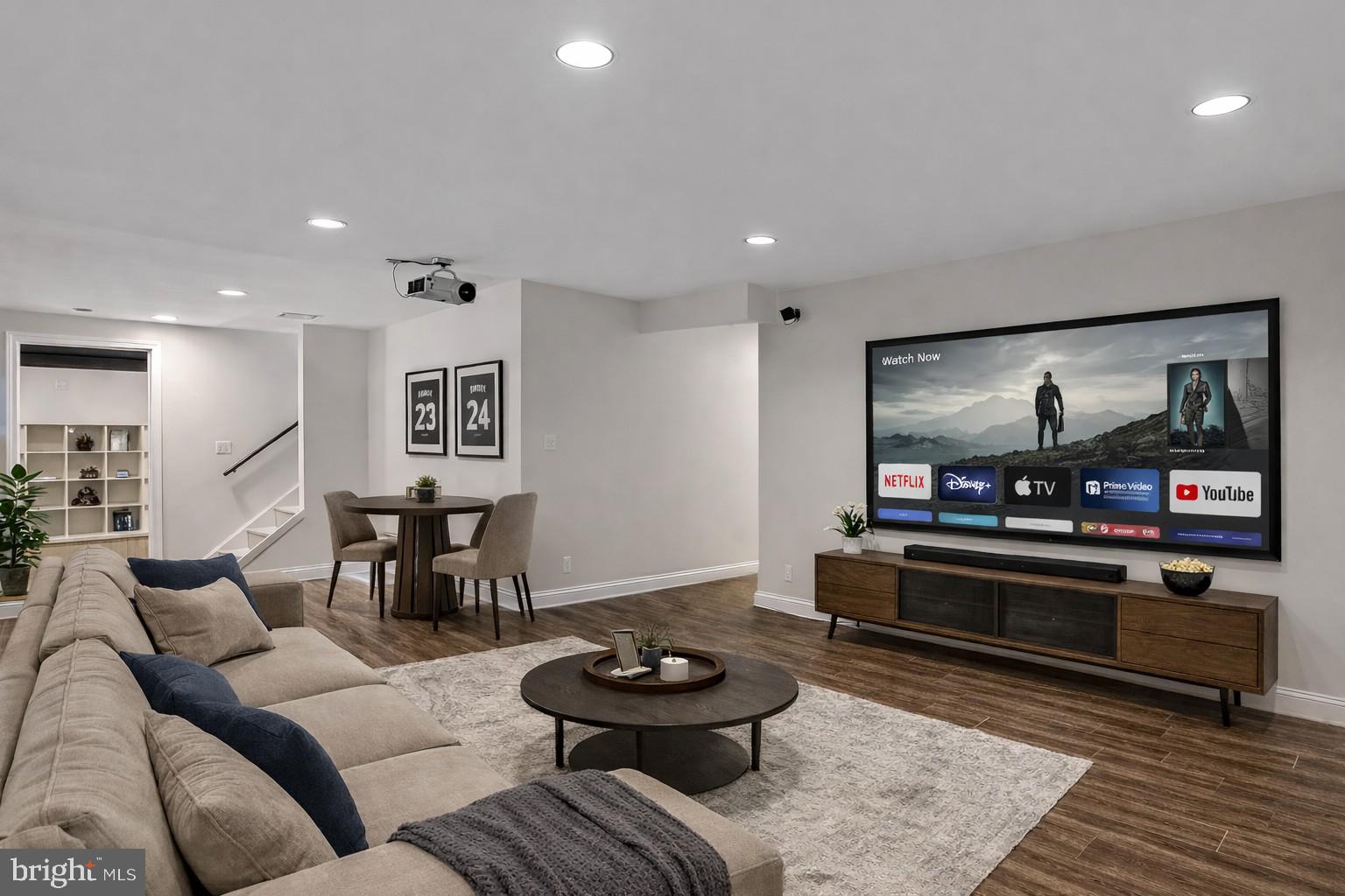 ORCHARD HILLS - Residential