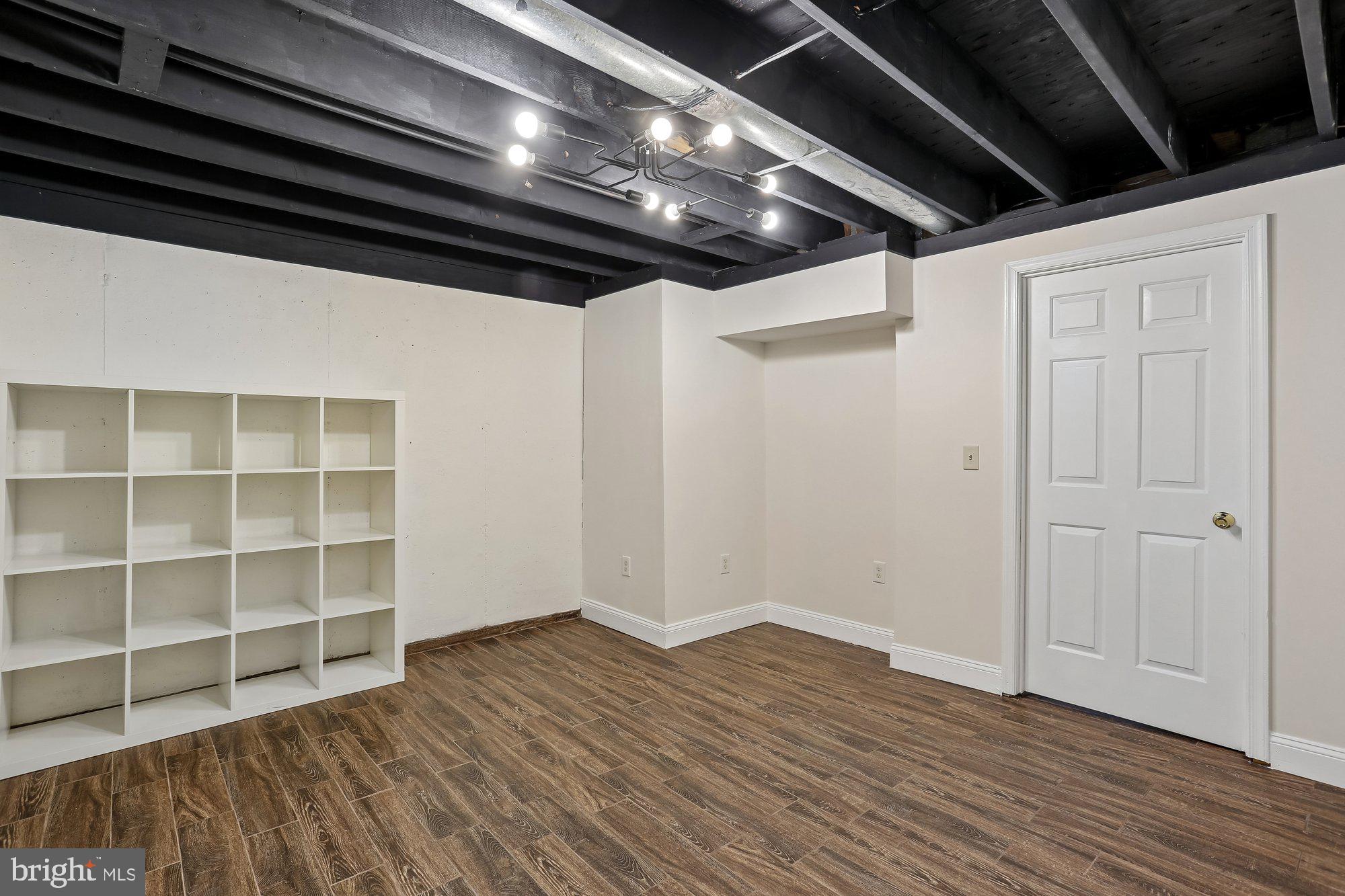 ORCHARD HILLS - Residential