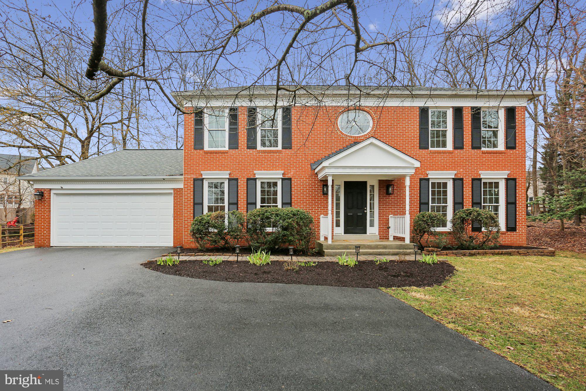 ORCHARD HILLS - Residential