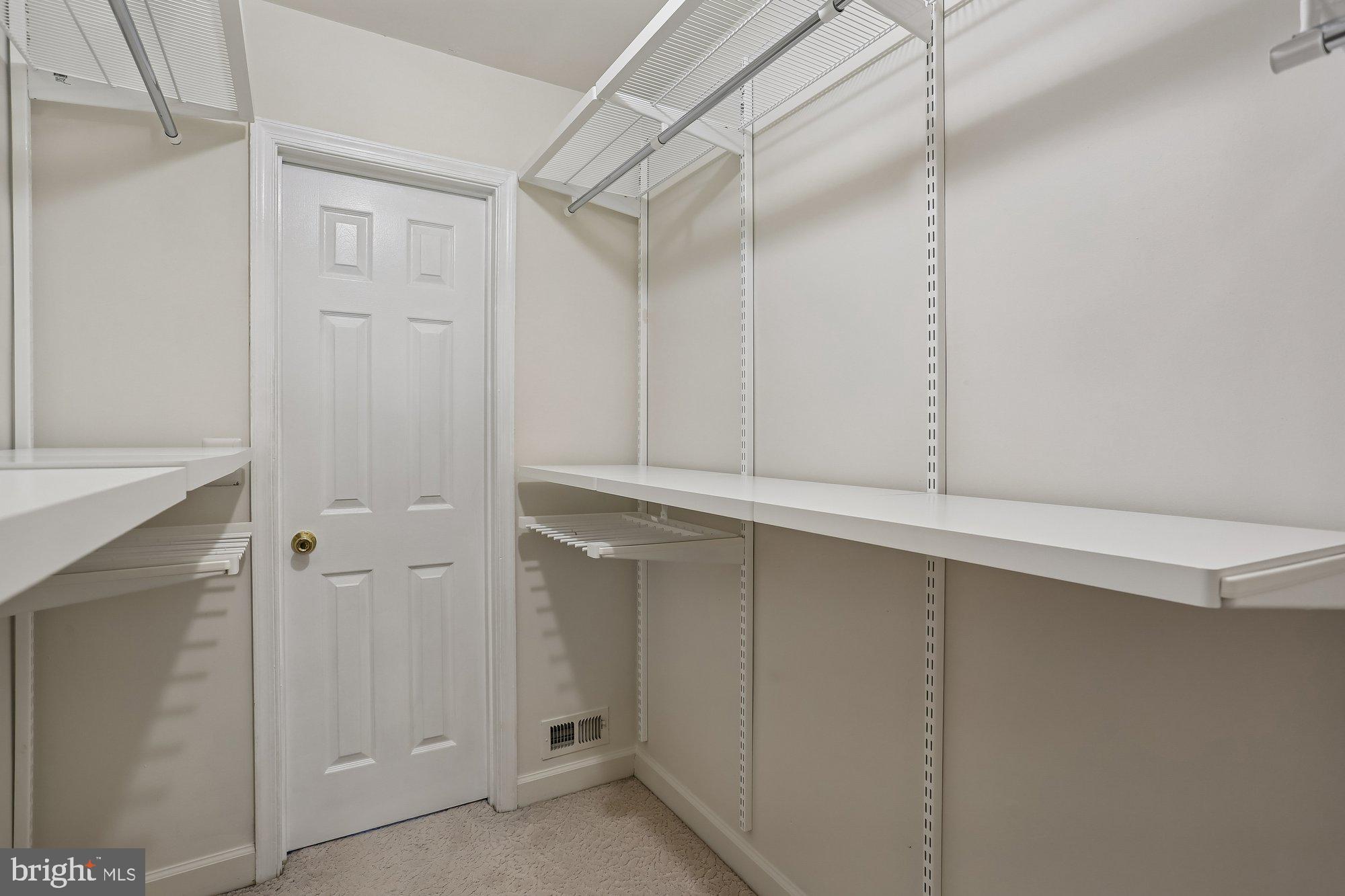 ORCHARD HILLS - Residential