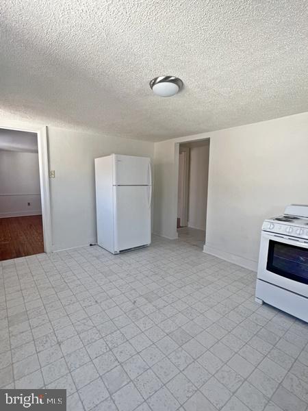 NORTH YORK BORO - Residential Lease