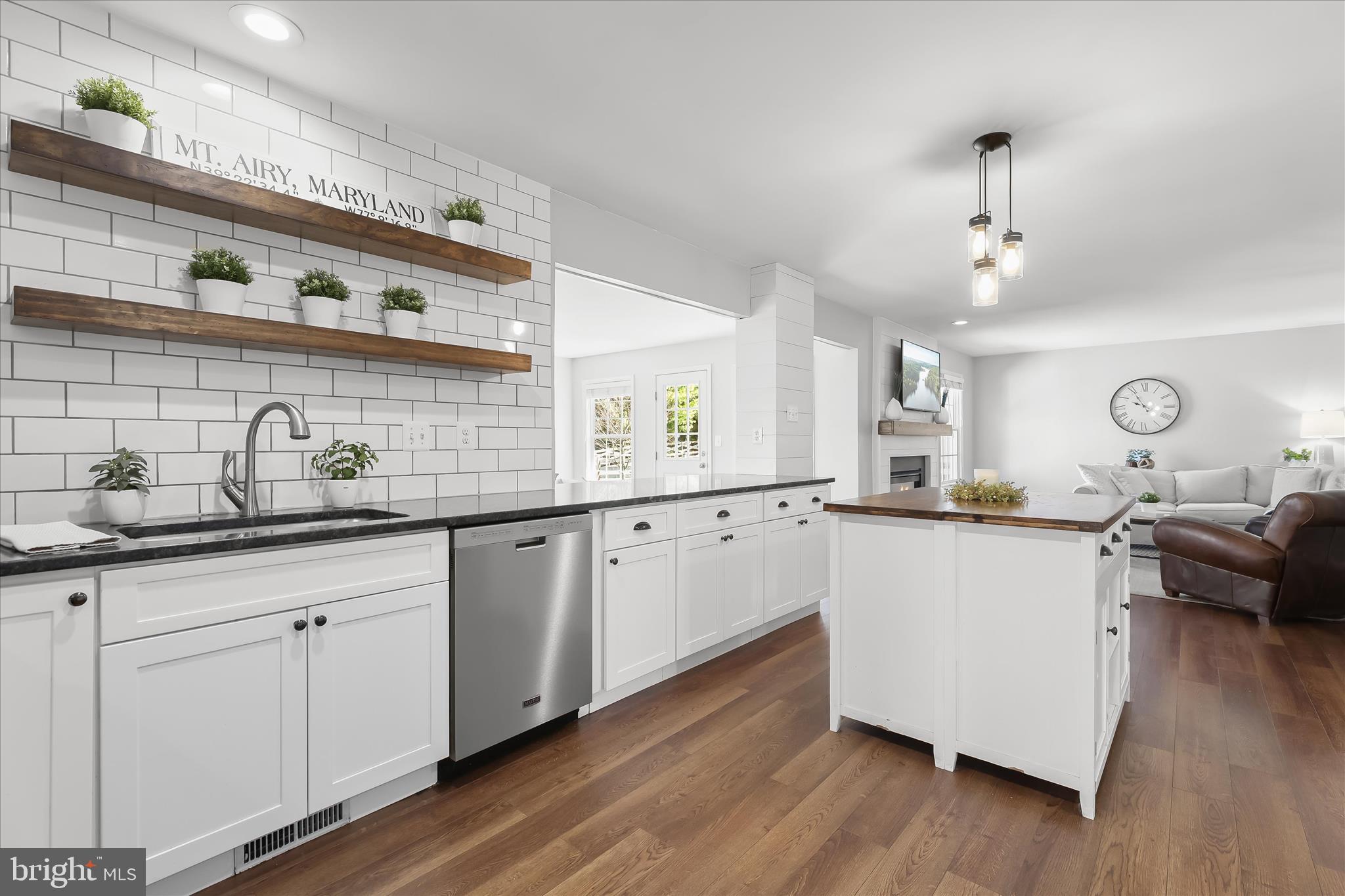 SUMMIT RIDGE - Residential