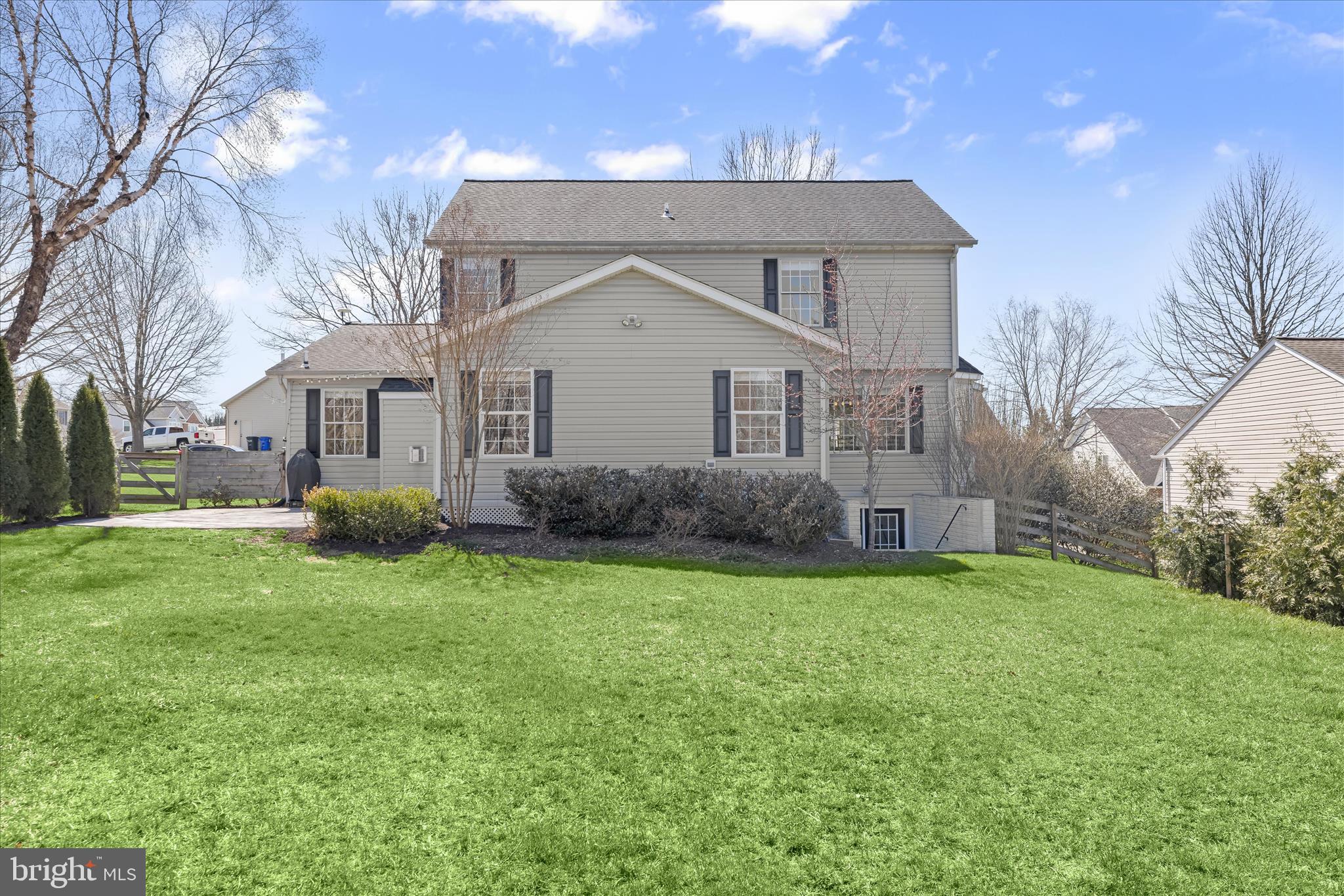 SUMMIT RIDGE - Residential