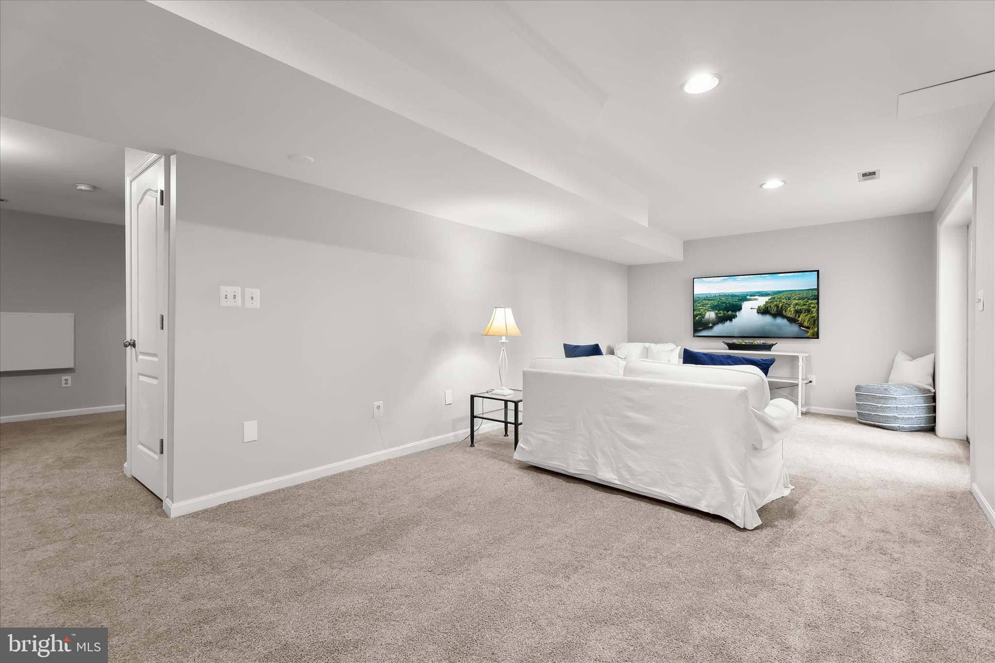 SUMMIT RIDGE - Residential