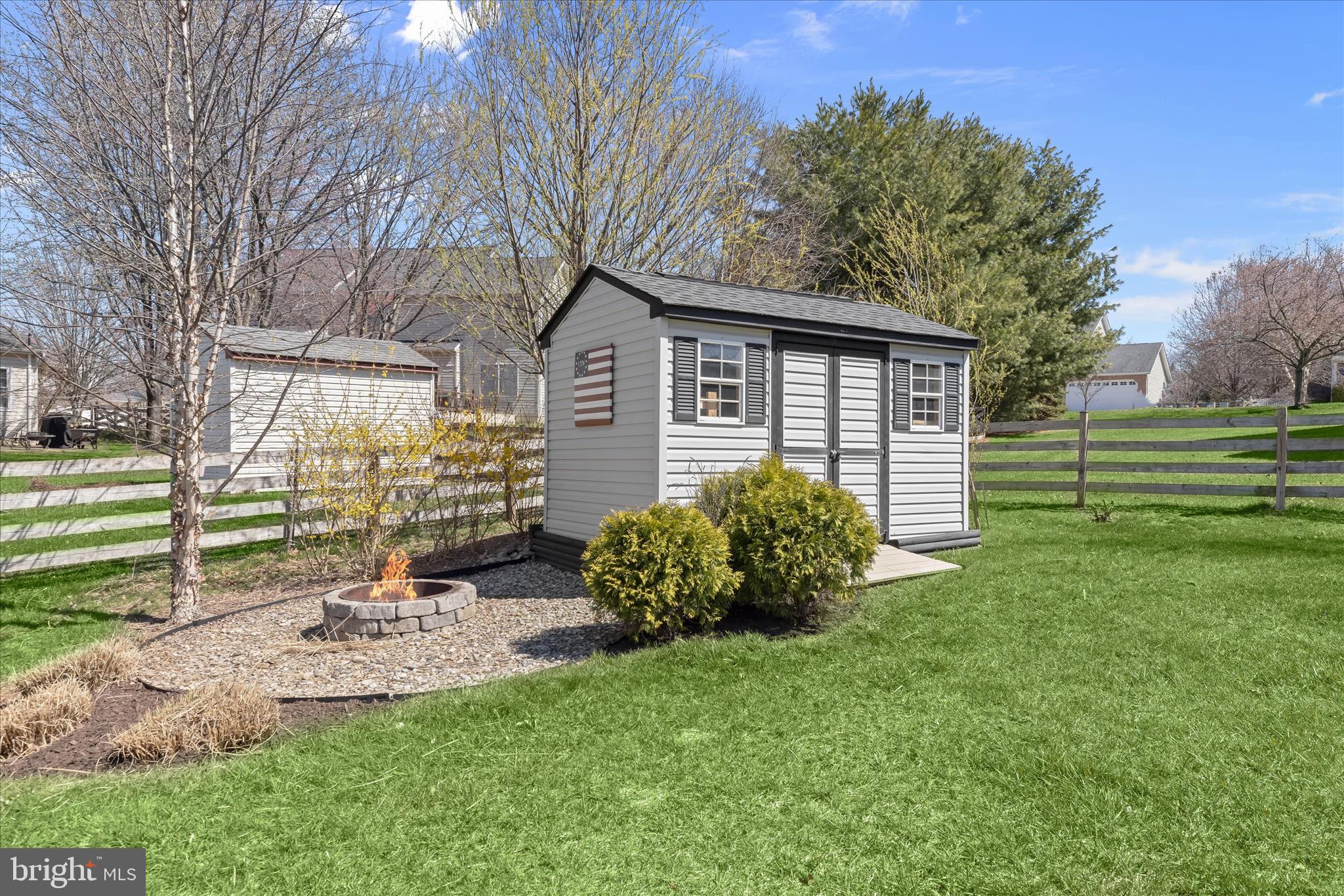 SUMMIT RIDGE - Residential