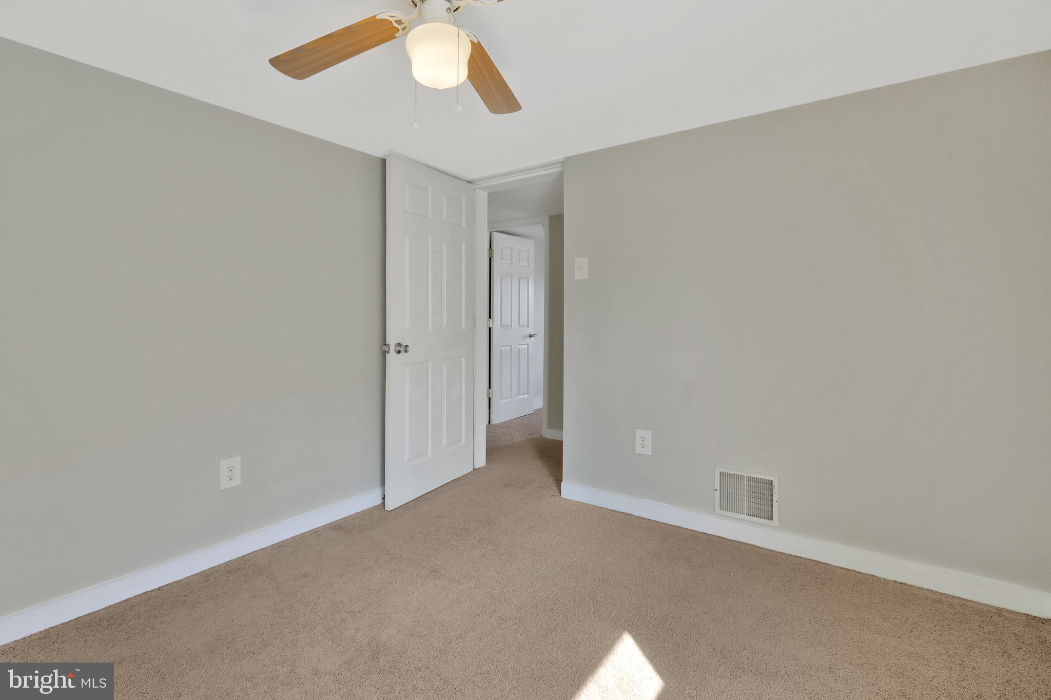 WEST SIDE - Residential