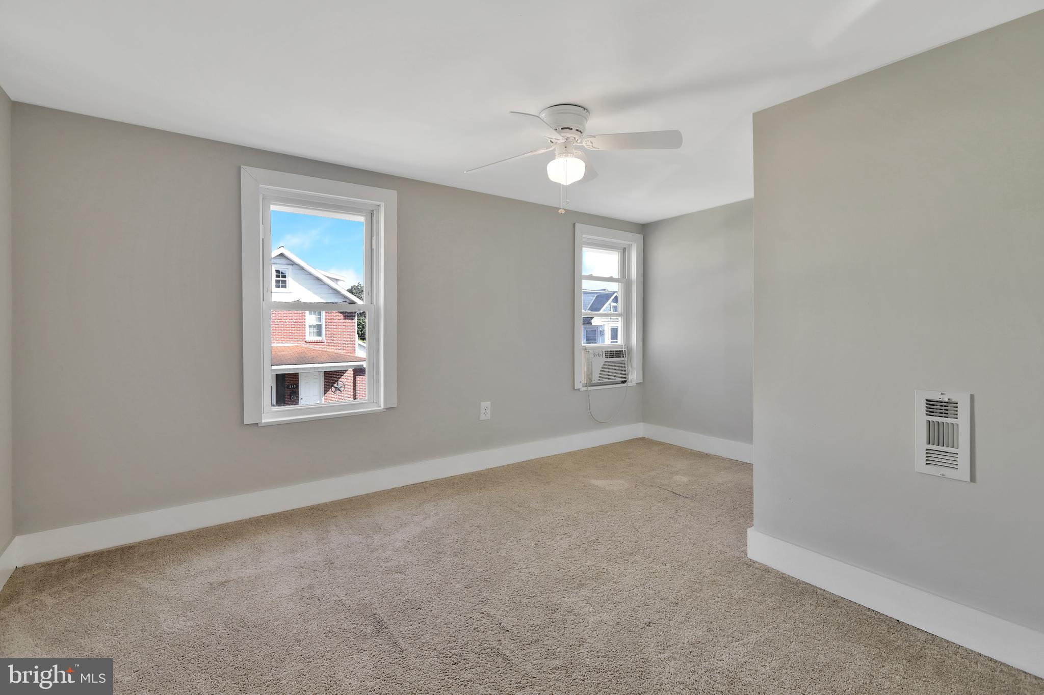 WEST SIDE - Residential