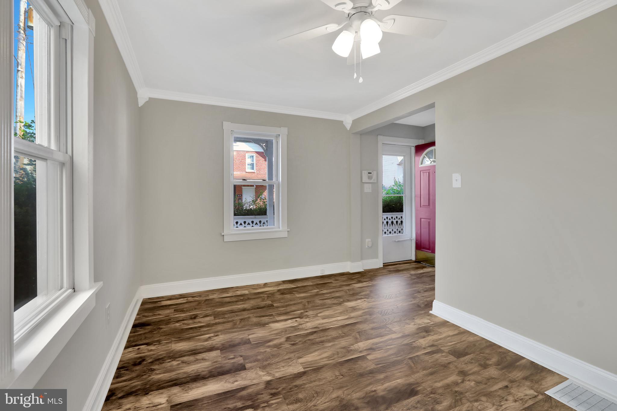 WEST SIDE - Residential