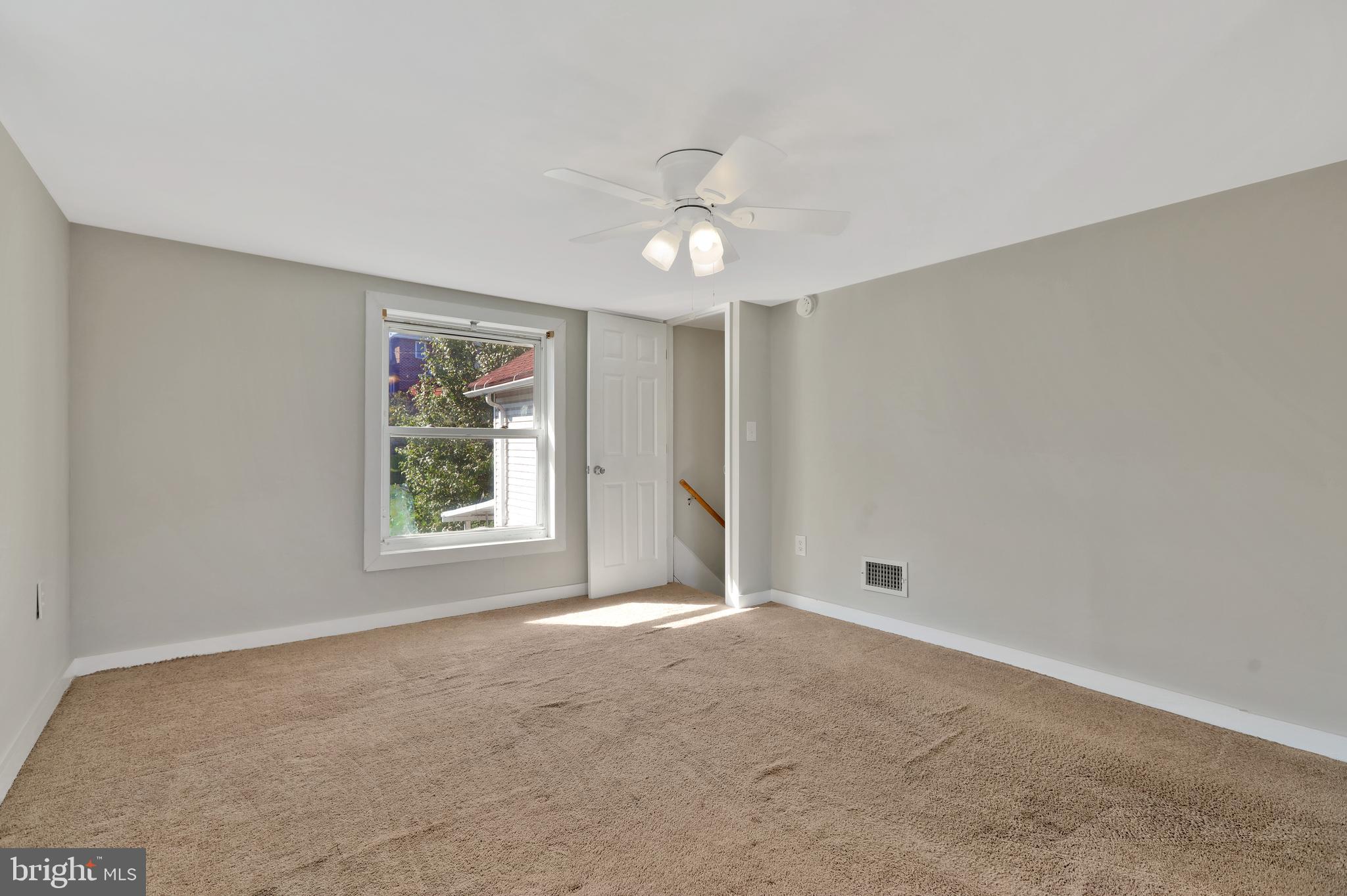 WEST SIDE - Residential