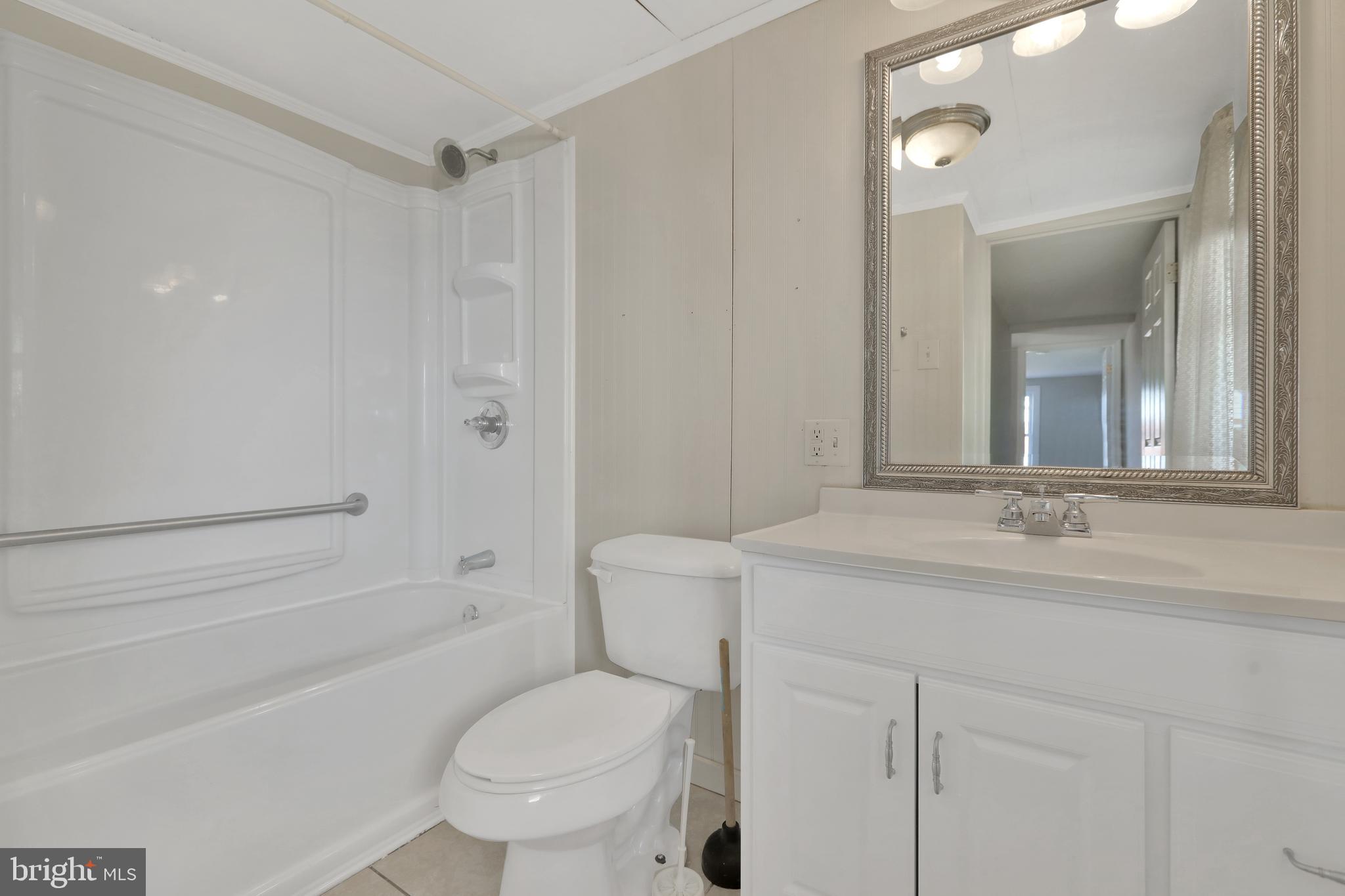 WEST SIDE - Residential