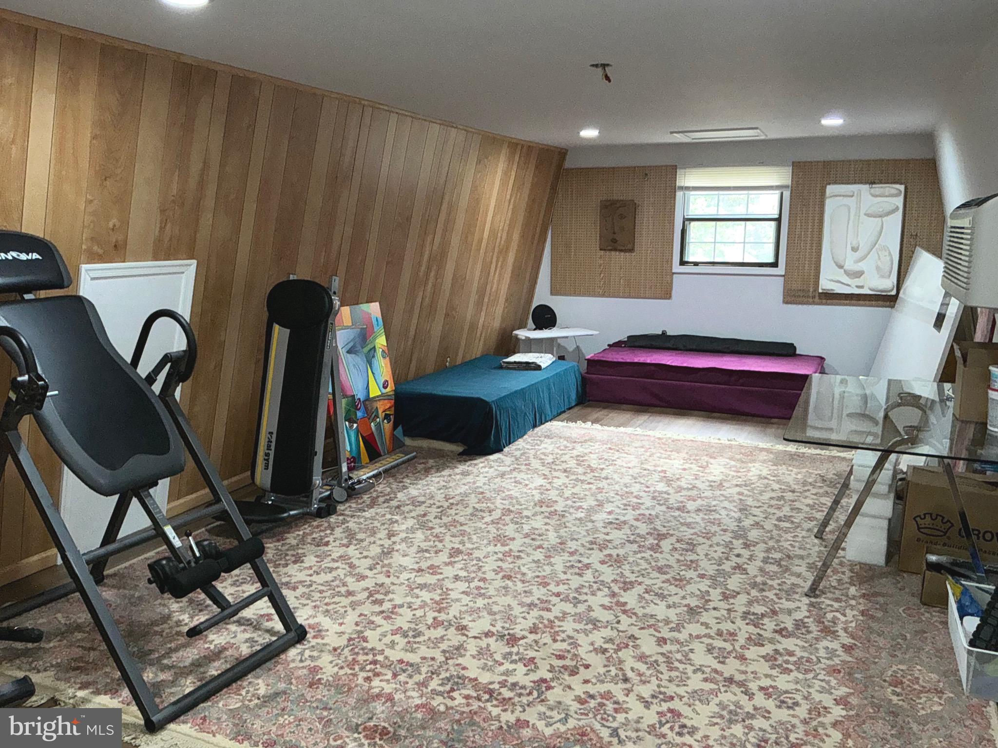 WEATHERSTONE - Residential