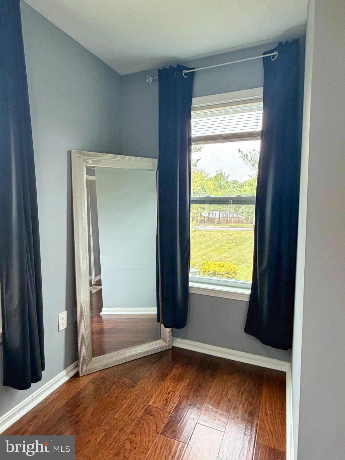 ST. CHARLES HAMPSHIRE - Residential