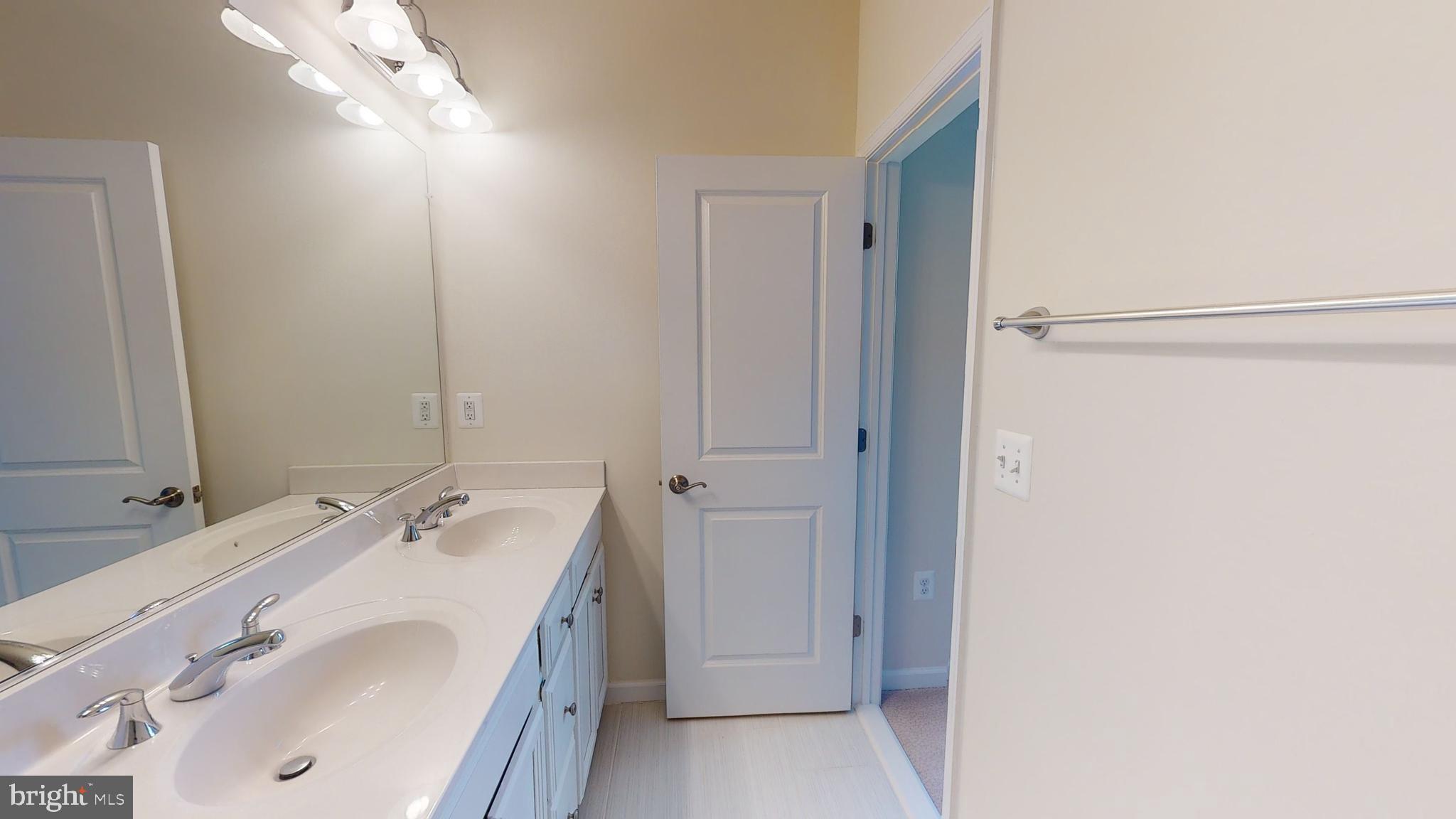 LANDING AT CENTRAL PARK - Residential Lease