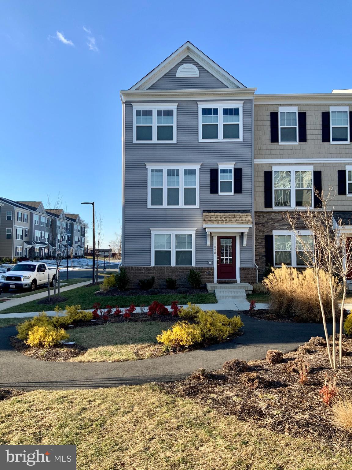 LANDING AT CENTRAL PARK - Residential Lease