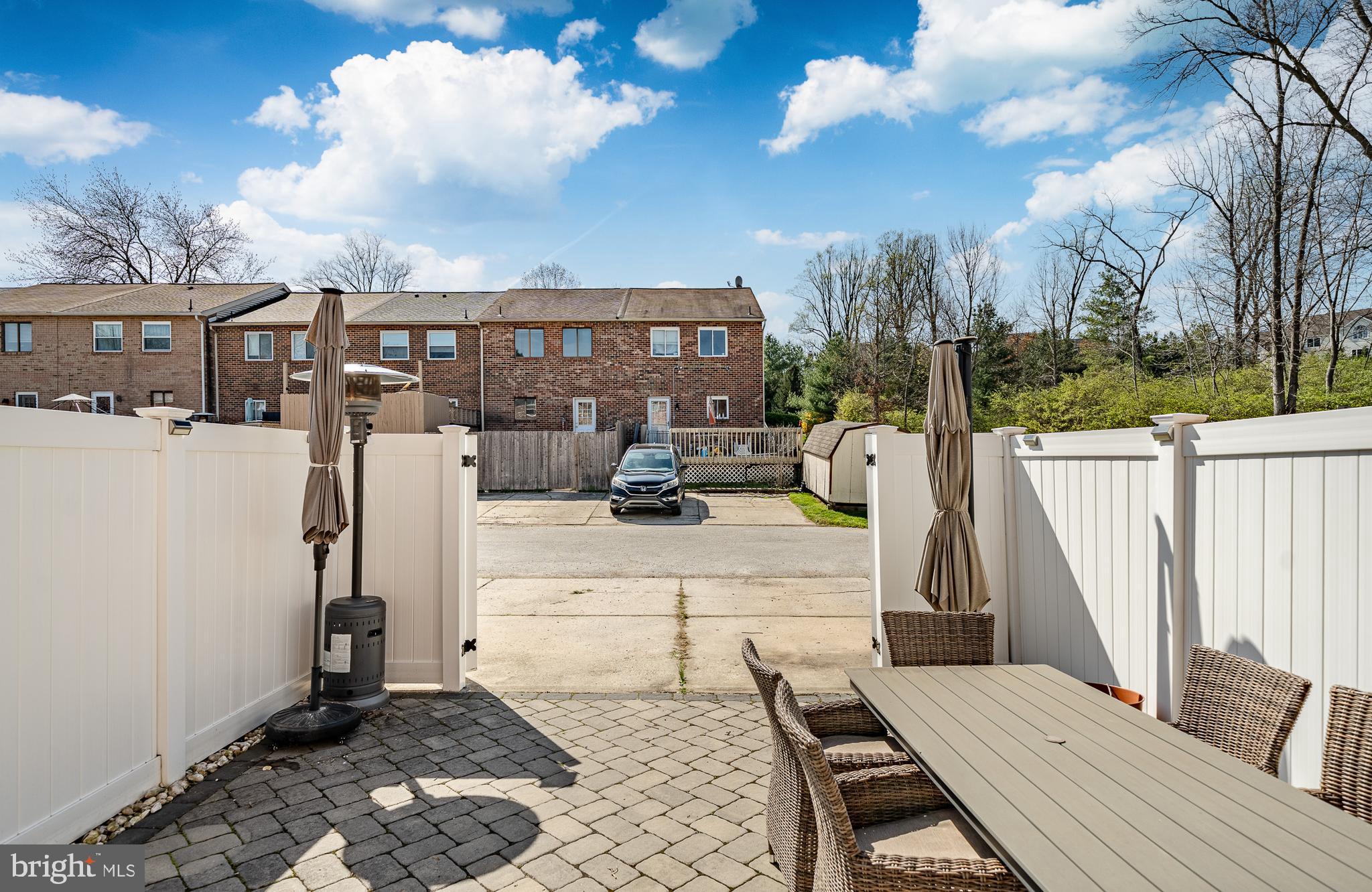 BRYN ERIN - Residential