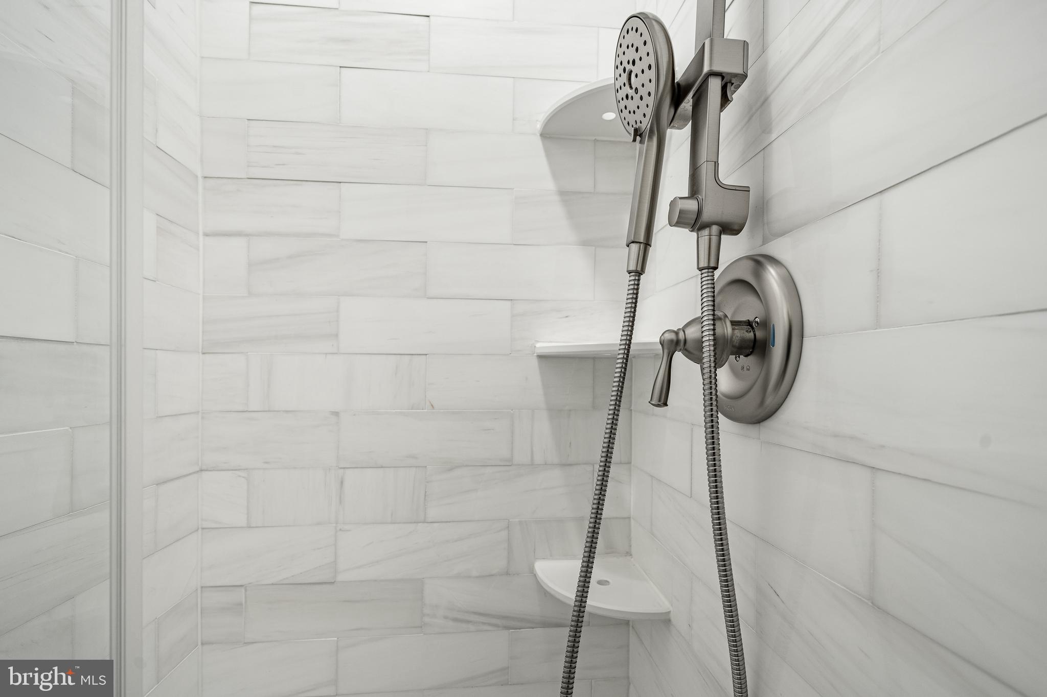 BRYN ERIN - Residential