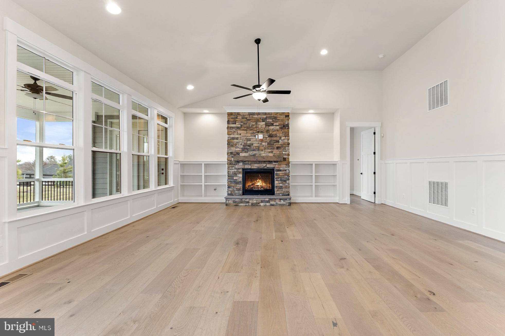 BROOKSIDE - Residential