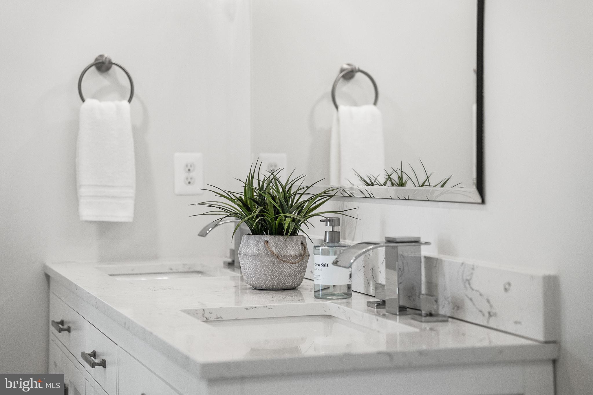 NORTH HILL - Residential