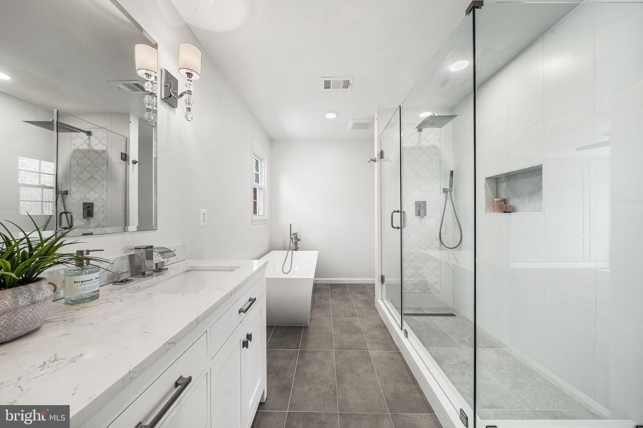 NORTH HILL - Residential