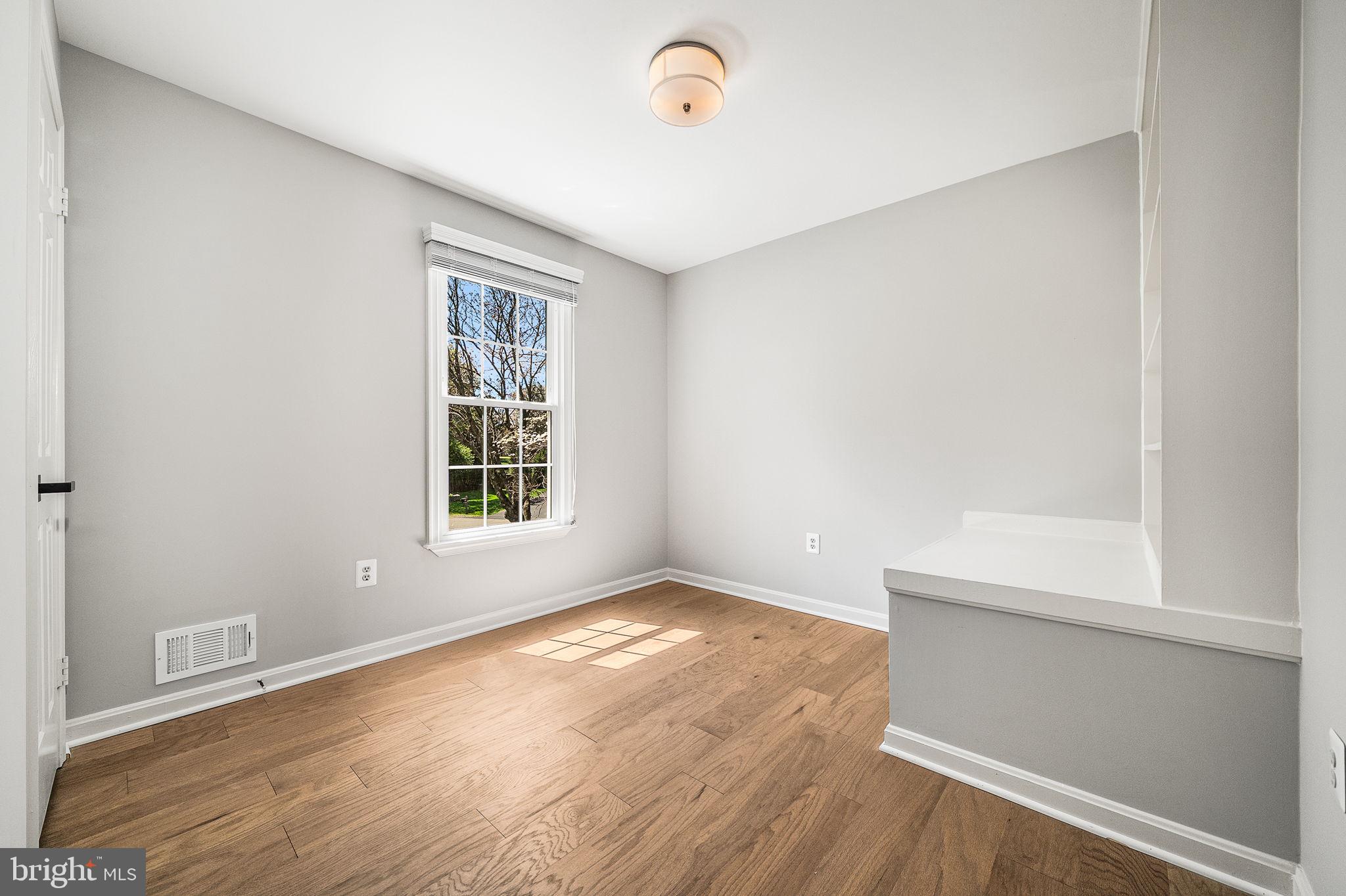 NORTH HILL - Residential