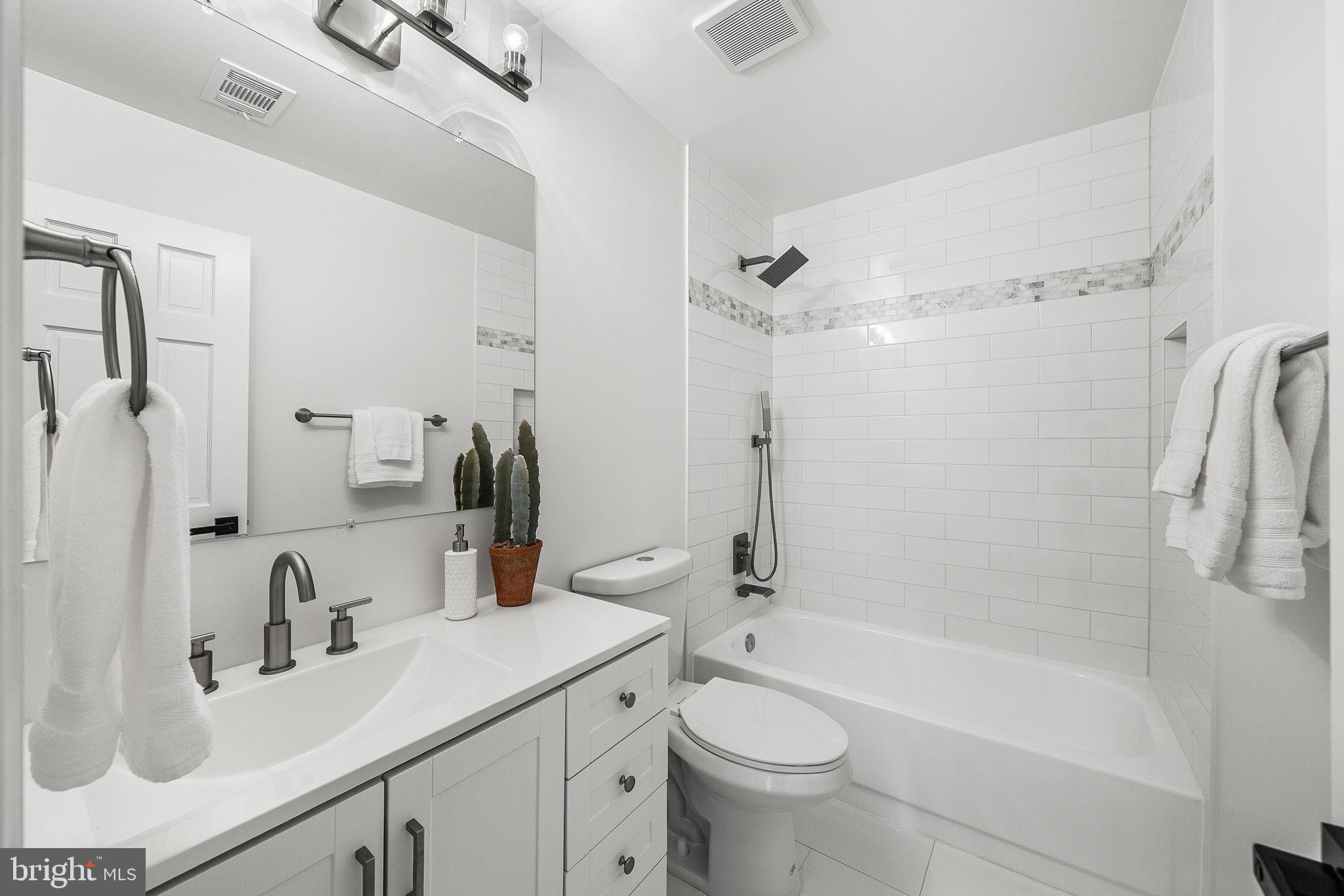 NORTH HILL - Residential