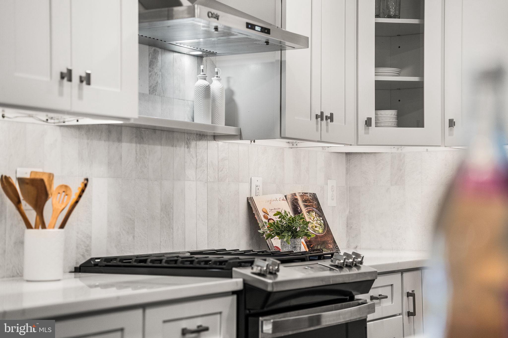 NORTH HILL - Residential