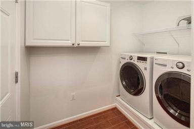 COLONY CREEK - Residential