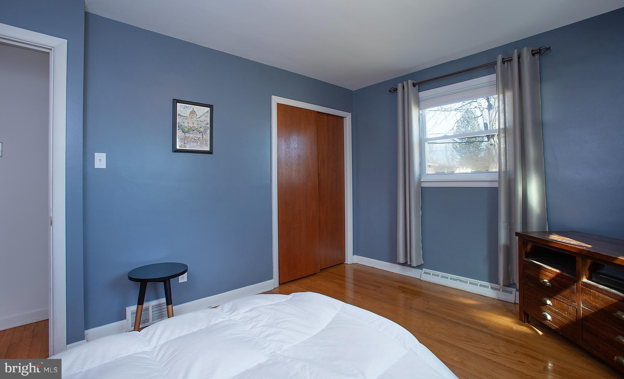 SKYLINE VIEW - Residential