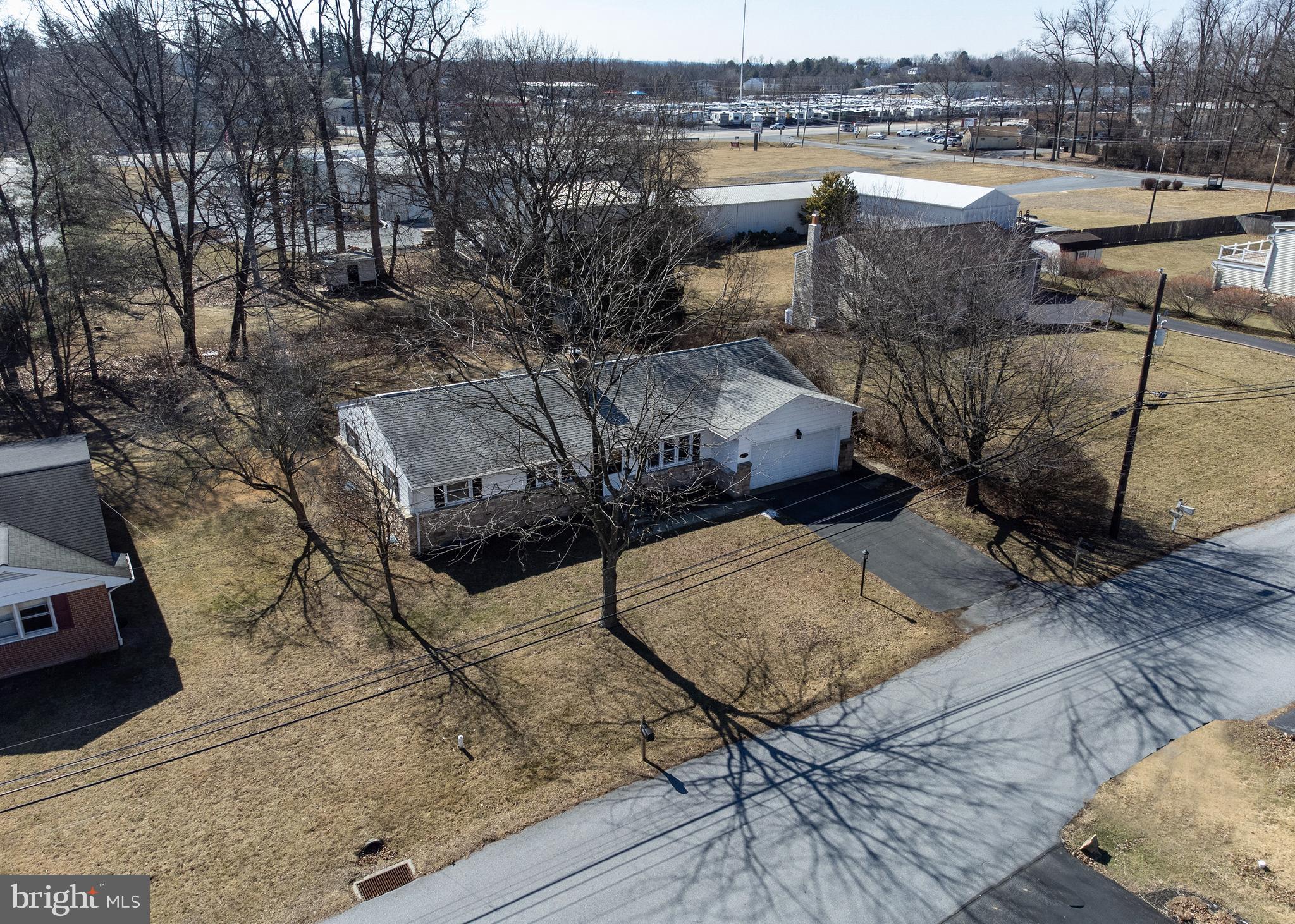 SKYLINE VIEW - Residential