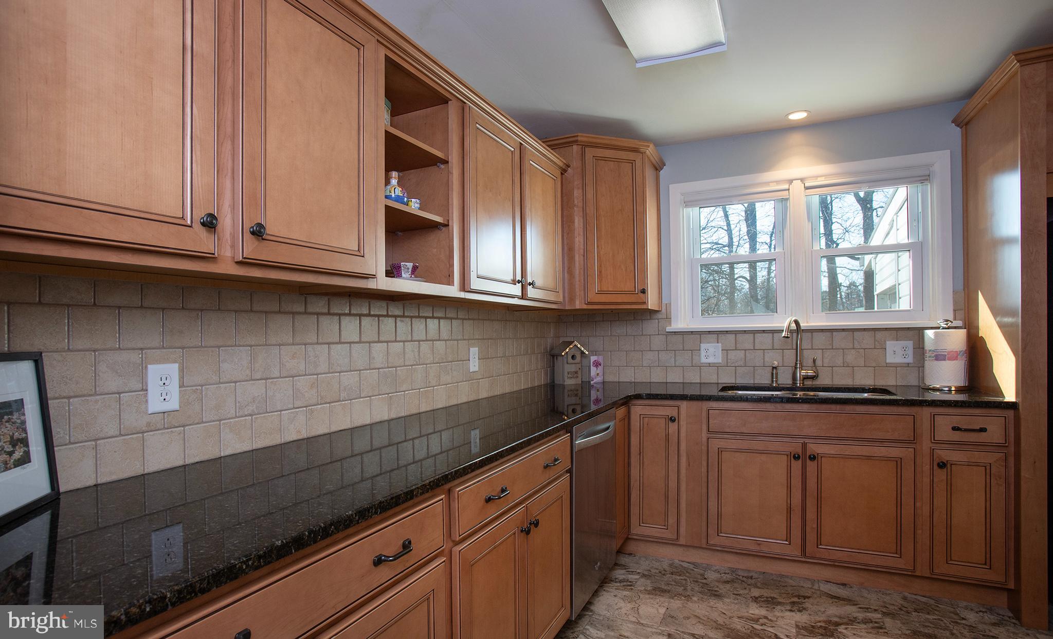 SKYLINE VIEW - Residential