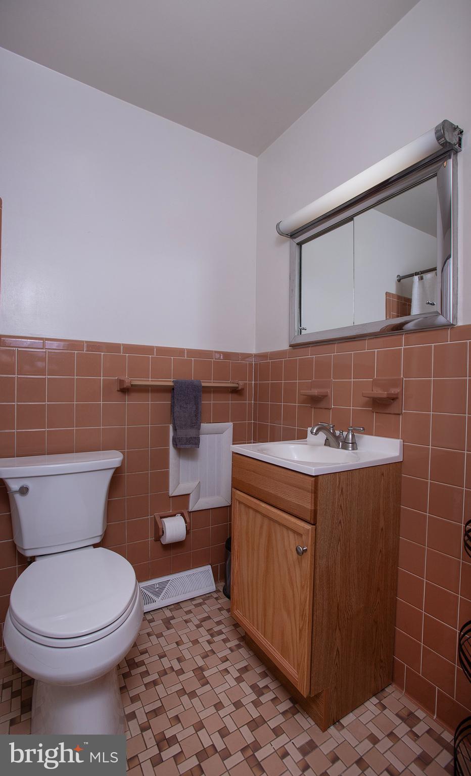 SKYLINE VIEW - Residential