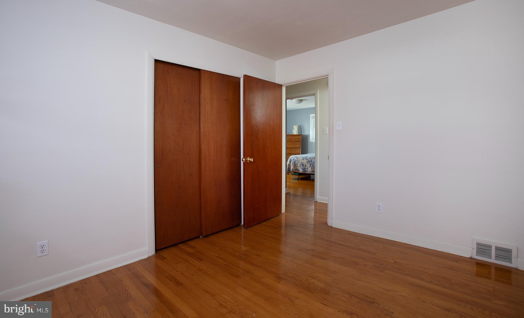 SKYLINE VIEW - Residential